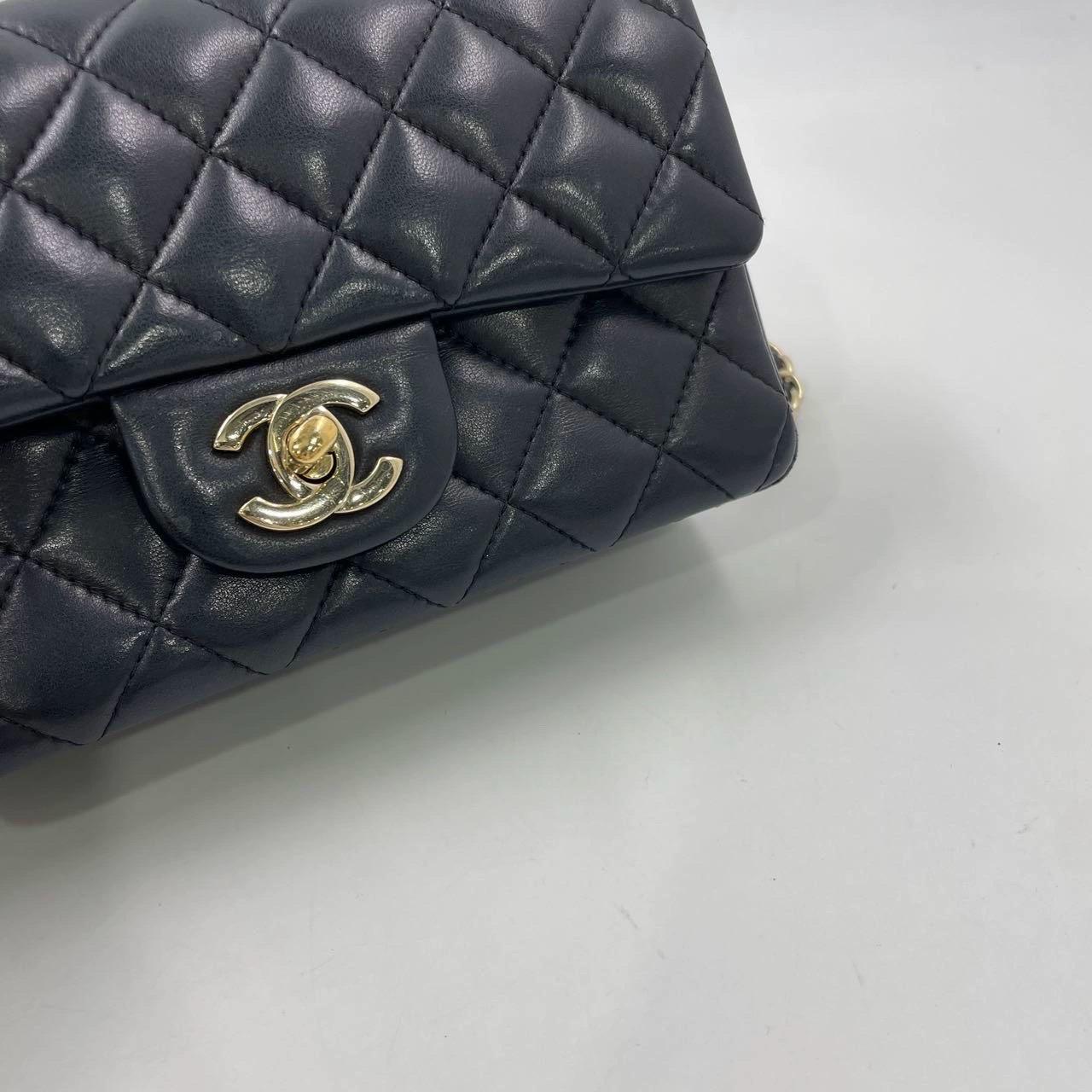 Chanel Classic Flap Rectangular Mini Black Lambskin Leather Gold HW 2016-17 For Sale 13