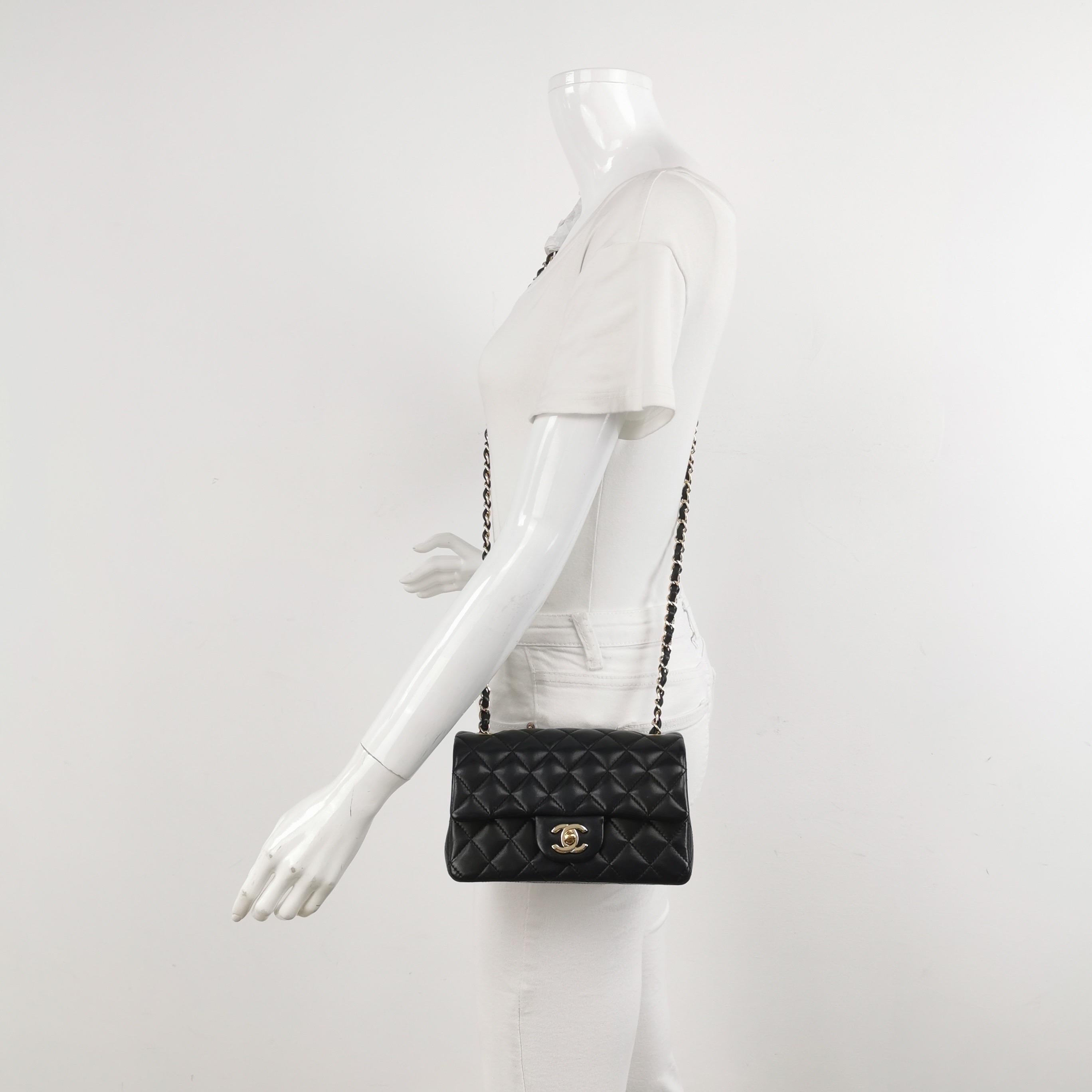 CONDITION: VERY GOOD ORIGINAL CONDITION

This previously owned/ used authentic Chanel CF mini is in very good condition with light signs of use. The leather is buttery soft as it's in its original condition. Light rubbing around the corners, and