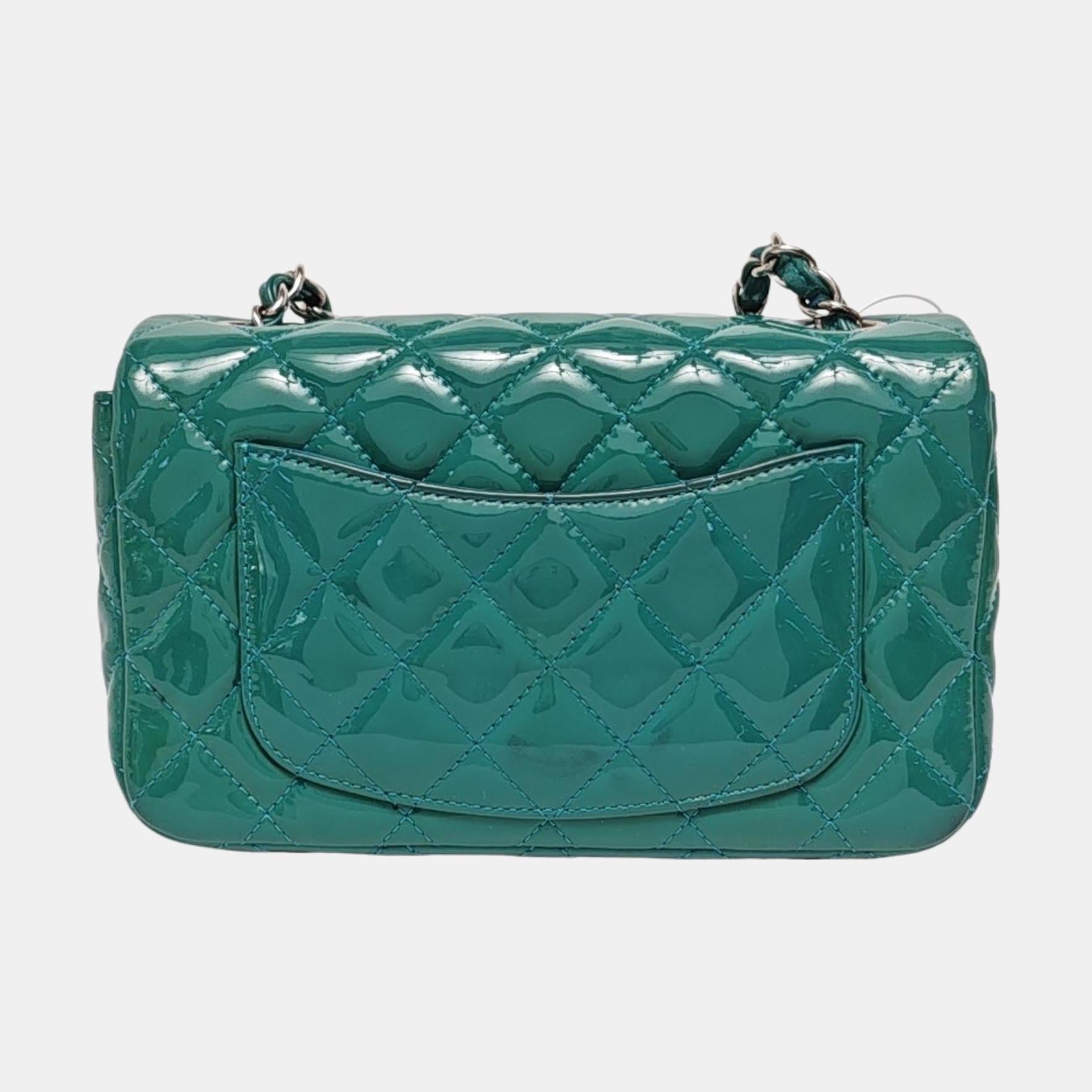 Chanel Classic Flap Rectangular Mini Blue Patent Leather Silver Hardware en vente 6