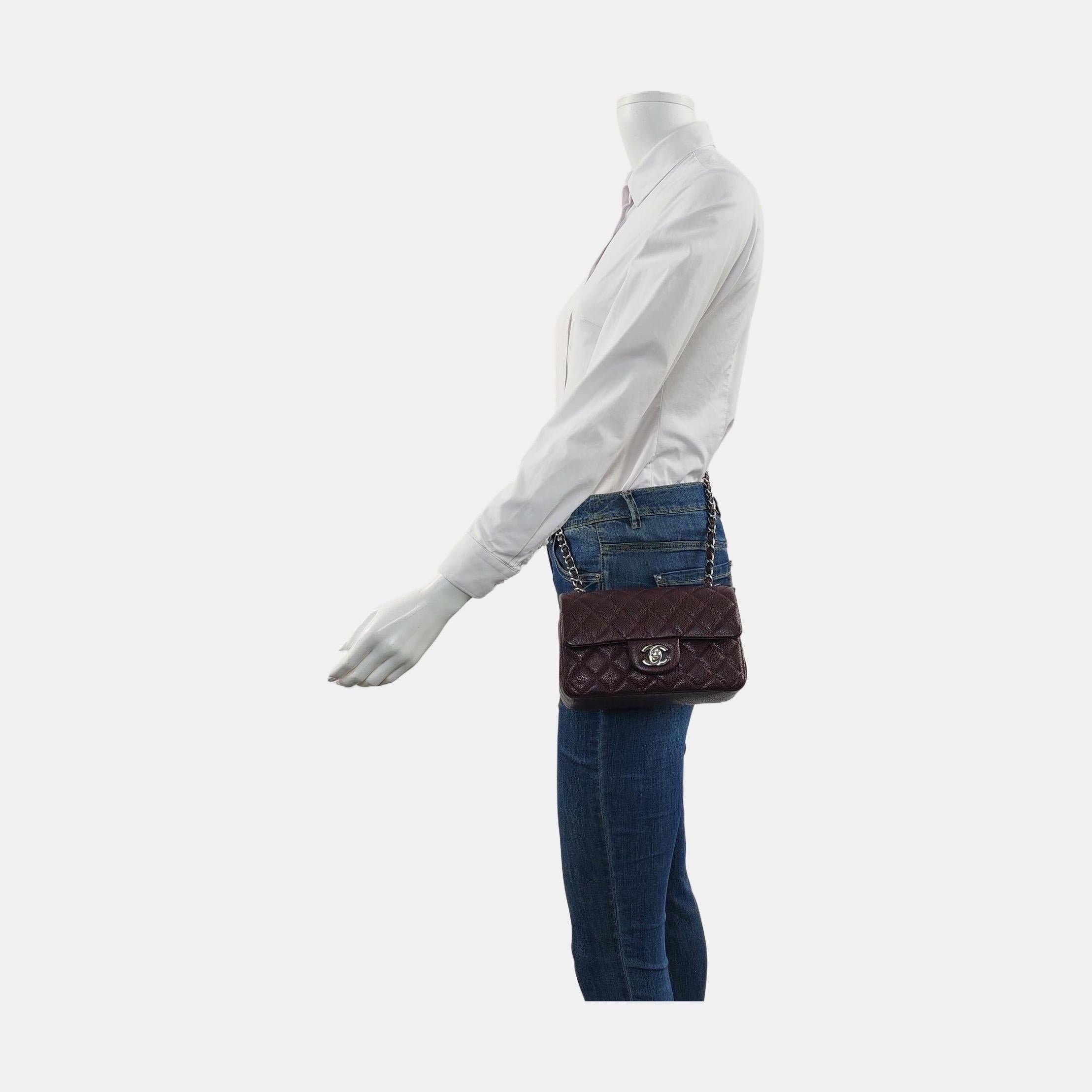 CONDITION: MINT

Original Condition. Light leather creases and scratches to the hardware

DETAILS:

Classic Flap
Classic Flap
Single Flap
Caviar leather 
Burgundy
Silver tone hardware
Size: mini
Dimensions: Width 20cm x Height 13cm x Depth 7cm
(7.9