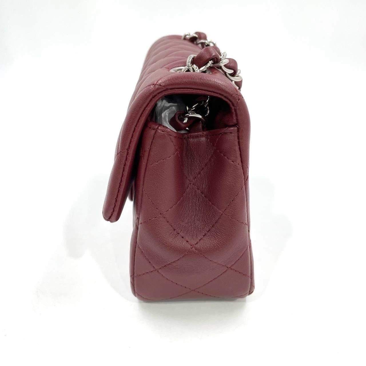 Chanel Classic Flap Rectangular Mini Burgundy Lambskin Silver HW, 2019 In Excellent Condition In AUBERVILLIERS, FR