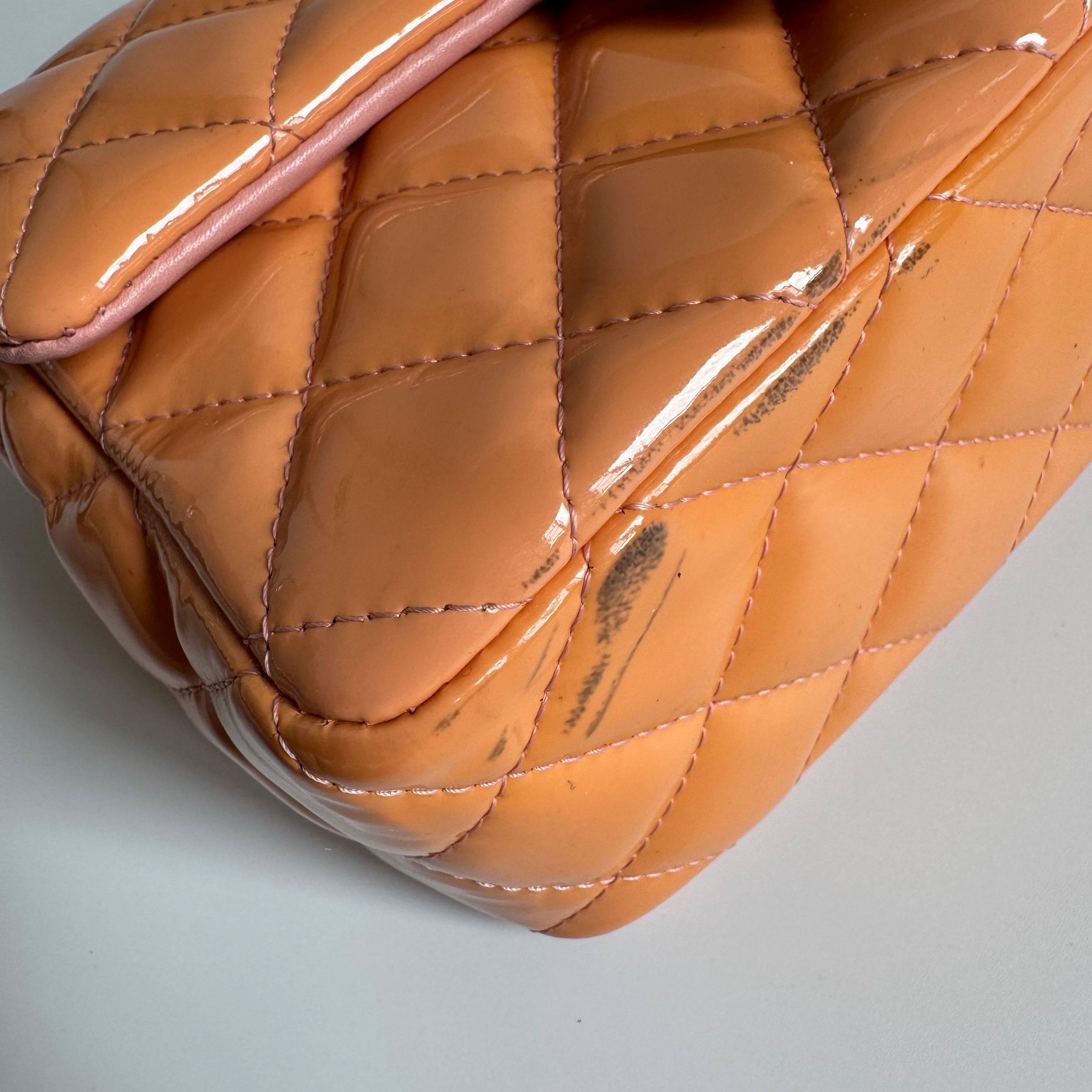 Chanel Classic Flap Rettangolare Mini Corallo Arancione Vernice Argento HW in vendita 8