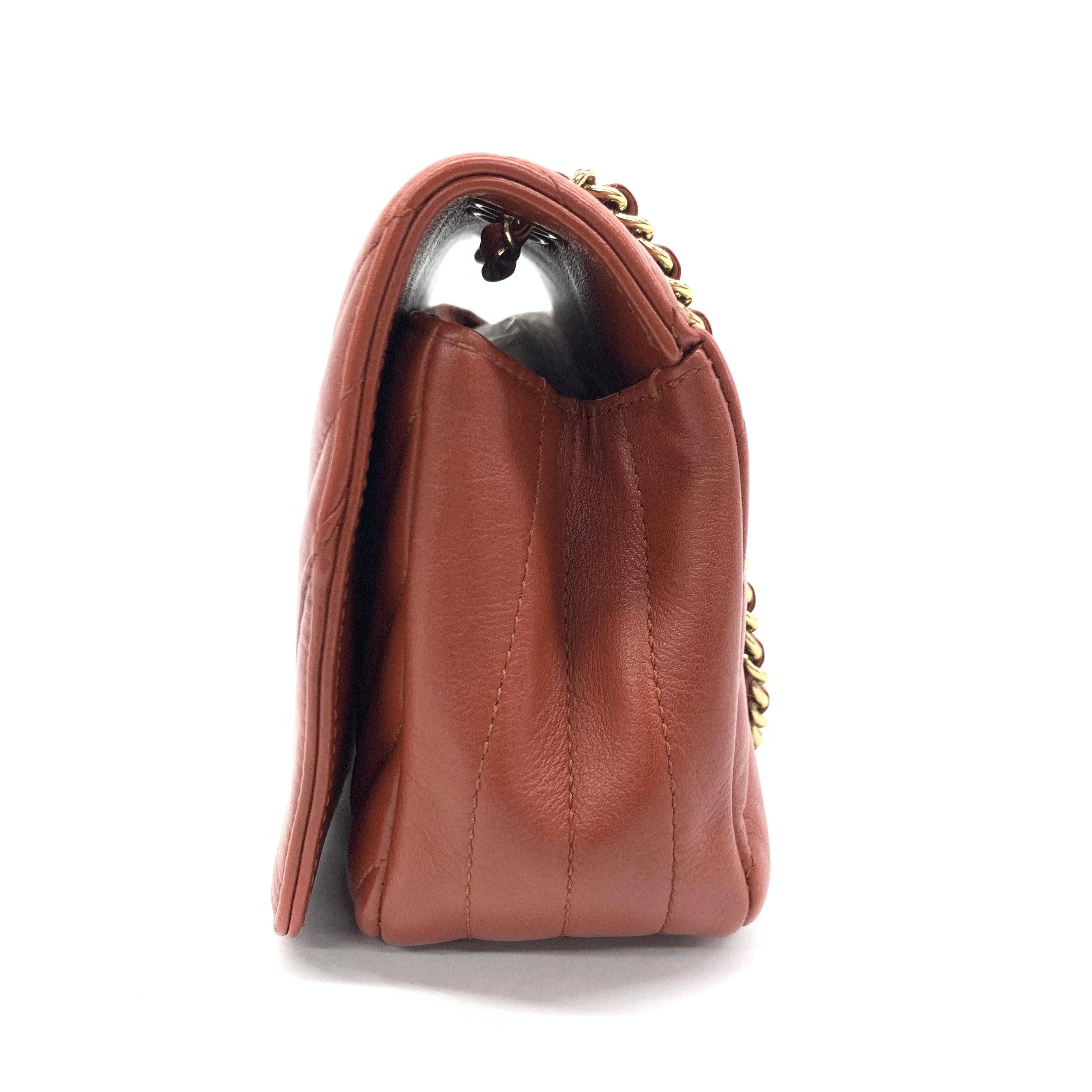 Women's Chanel Classic Flap Rectangular Mini Crossbody Bag Chevron Calfskin Leather