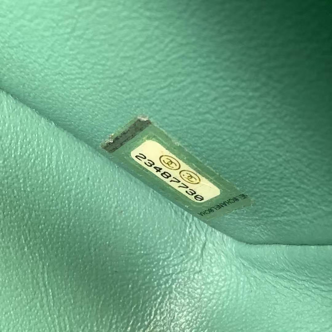 Chanel Classic Flap Rectangular Mini Green Patent Leather Silver Hardware 2016-2 en vente 14