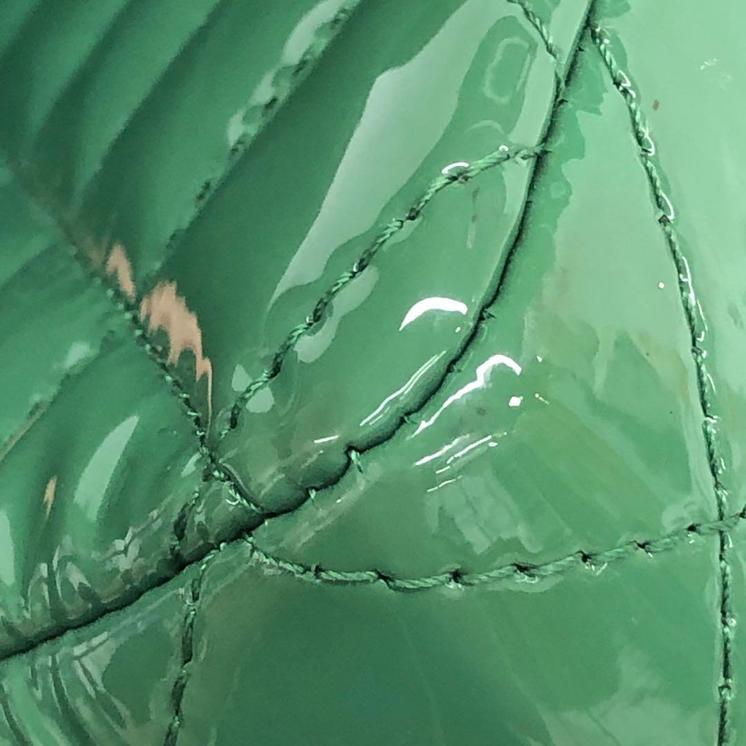 Chanel Classic Flap Rectangular Mini Green Patent Leather Silver Hardware 2016-2 en vente 19