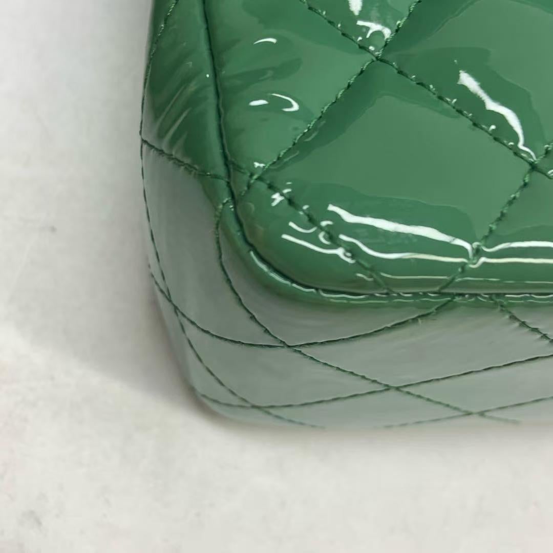 Chanel Classic Flap Rectangular Mini Green Patent Leather Silver Hardware 2016-2 en vente 1