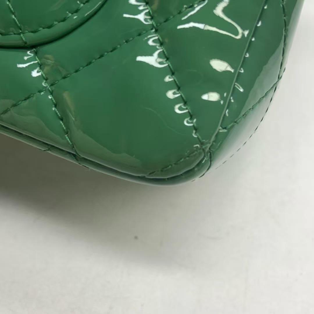 Chanel Classic Flap Rectangular Mini Green Patent Leather Silver Hardware 2016-2 en vente 2
