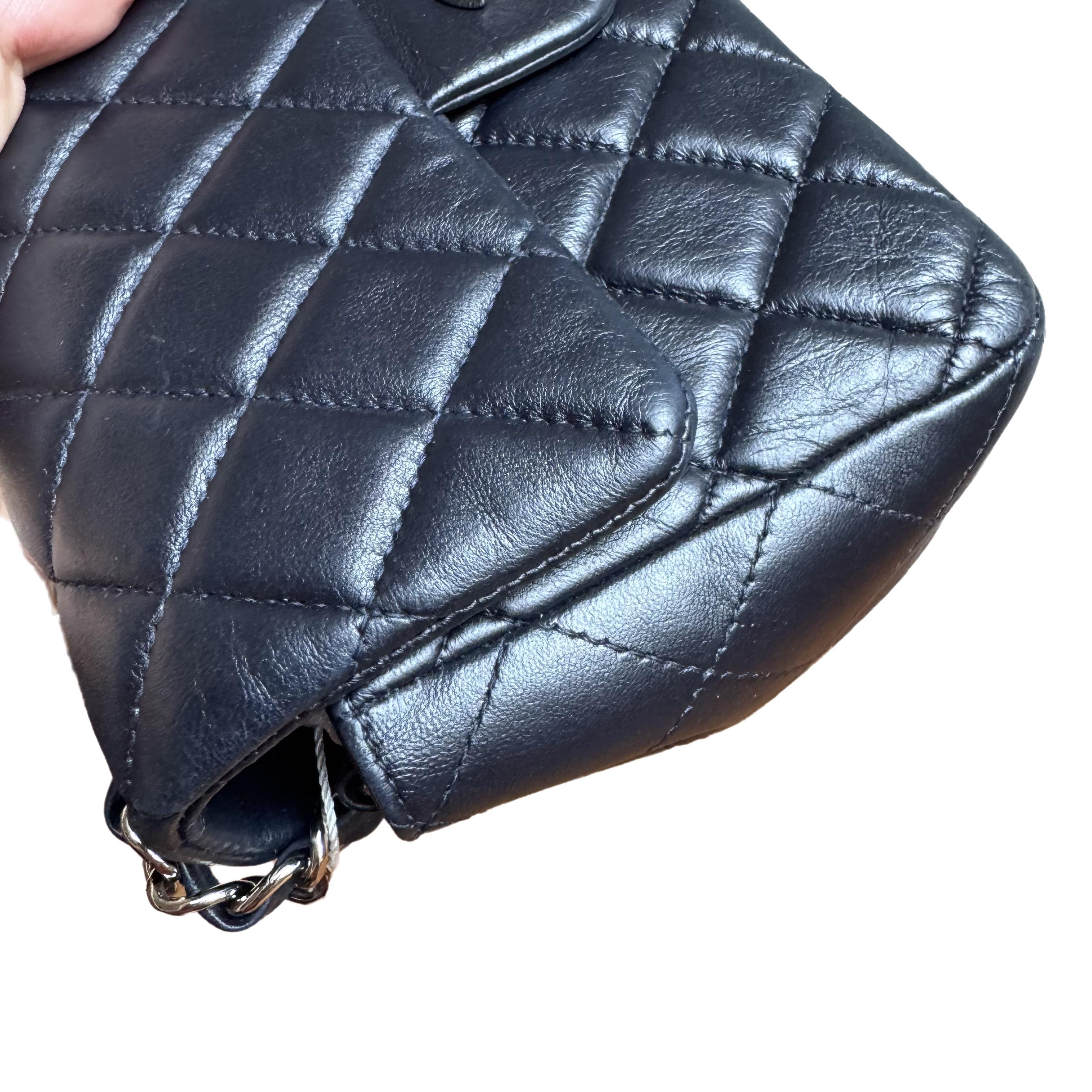Chanel Classic Flap rectangulaire Mini Midnight Navy en cuir d'agneau 2012 en vente 7