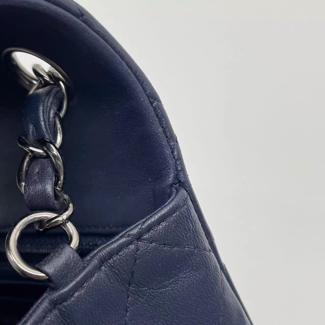 Chanel Classic Flap Rectangular Mini Navy Lambskin 2013-2014 For Sale 12