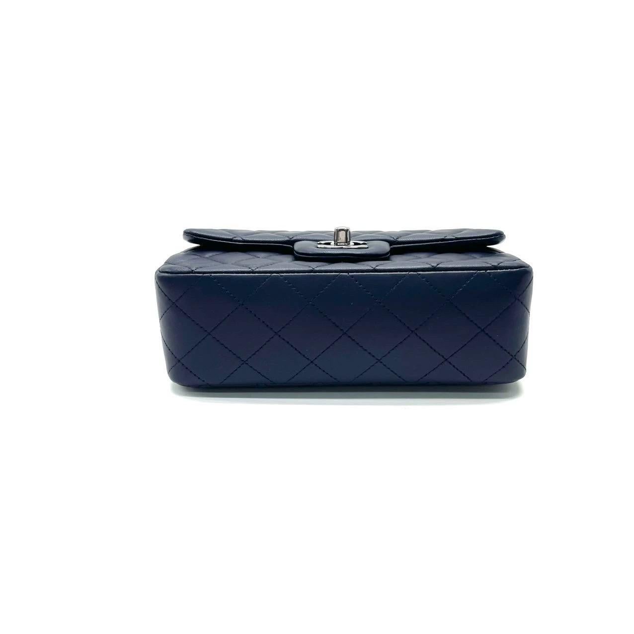 Women's Chanel Classic Flap Rectangular Mini Navy Lambskin 2013-2014 For Sale