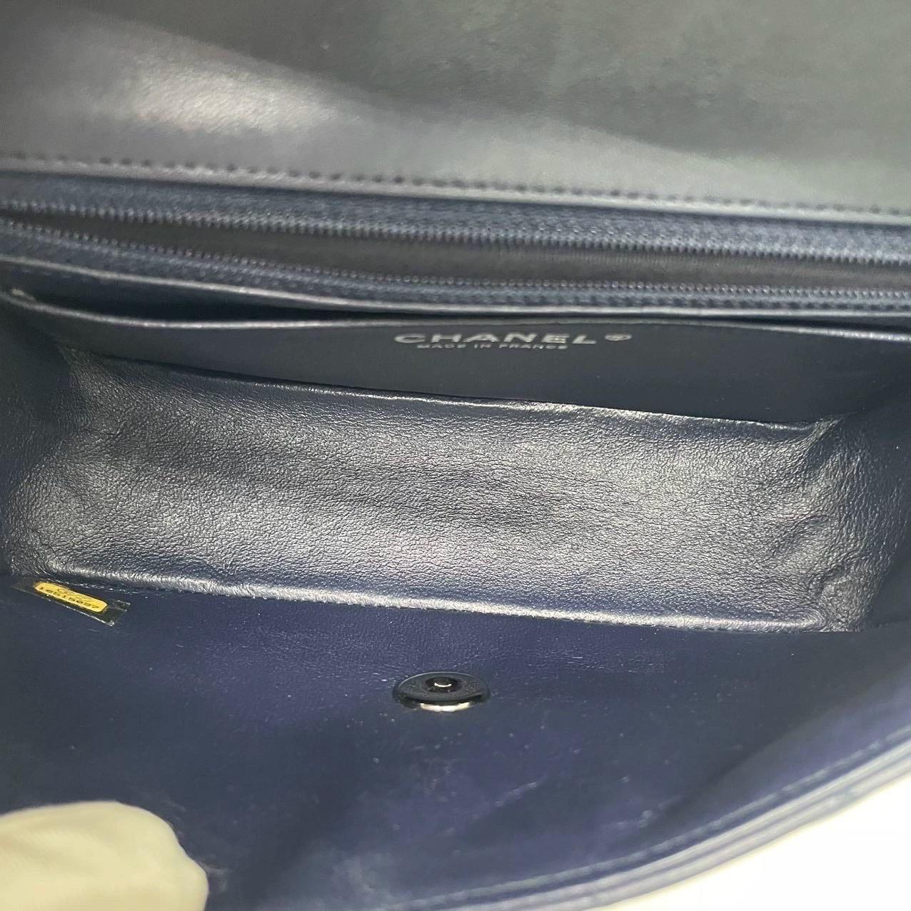 Chanel Classic Flap Rectangular Mini Navy Lambskin 2013-2014 For Sale 3