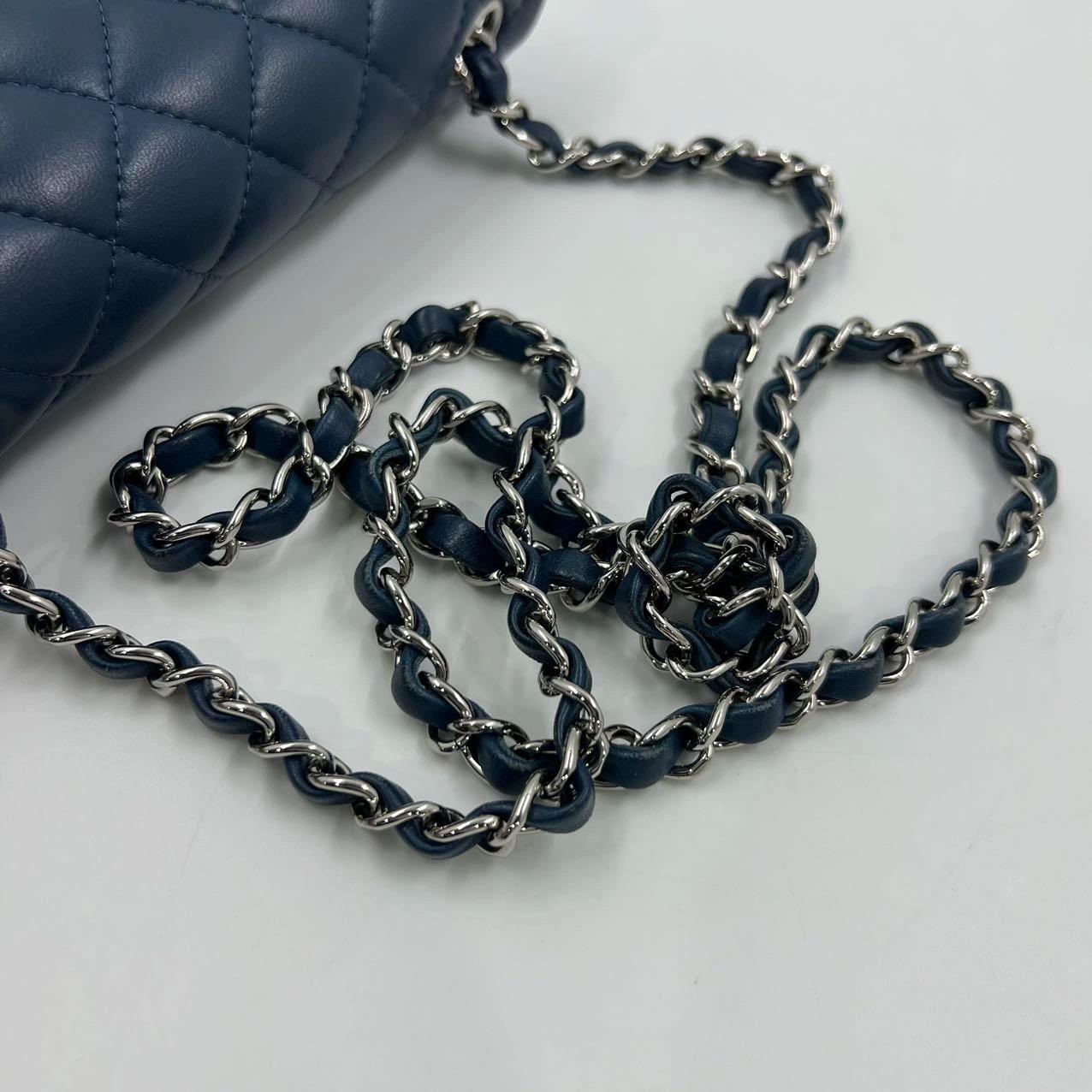 Chanel Classic Flap Rectangular Mini Navy Lambskin, 2019 For Sale 11