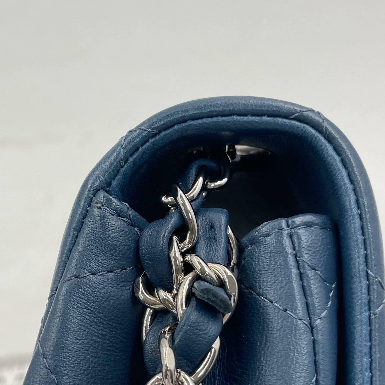 Chanel Classic Flap Rectangular Mini Navy Lambskin, 2019 12