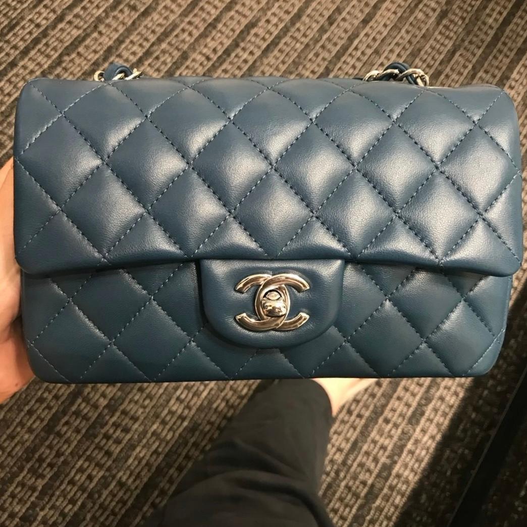 Chanel Classic Flap Rectangular Mini Navy Lambskin, 2019 For Sale 12