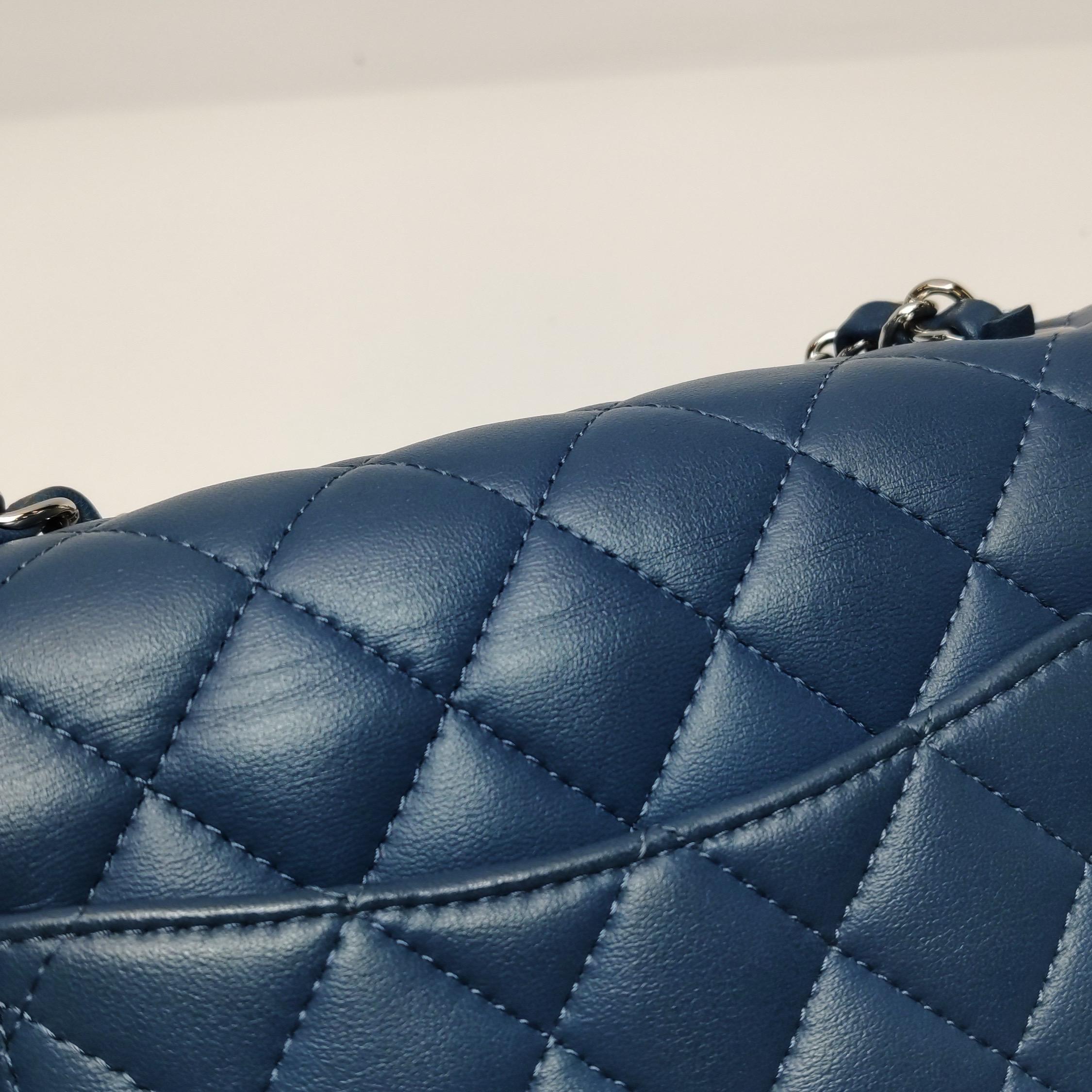 Chanel Classic Flap Rectangular Mini Navy Lambskin, 2019 3