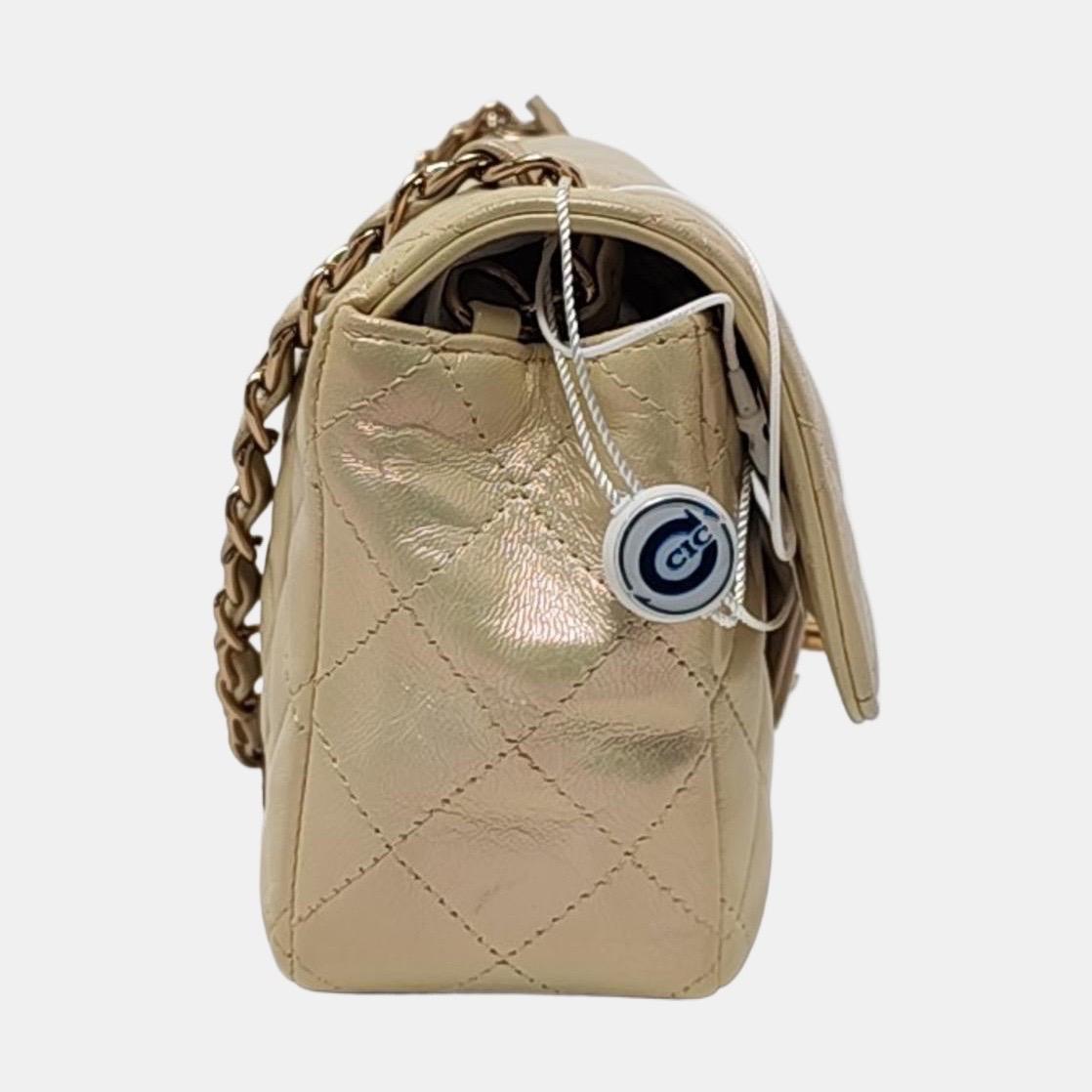 Chanel Classic Flap Rectangular Mini Pearlescent Gold Champagne Lambskin Leather In Good Condition For Sale In AUBERVILLIERS, FR