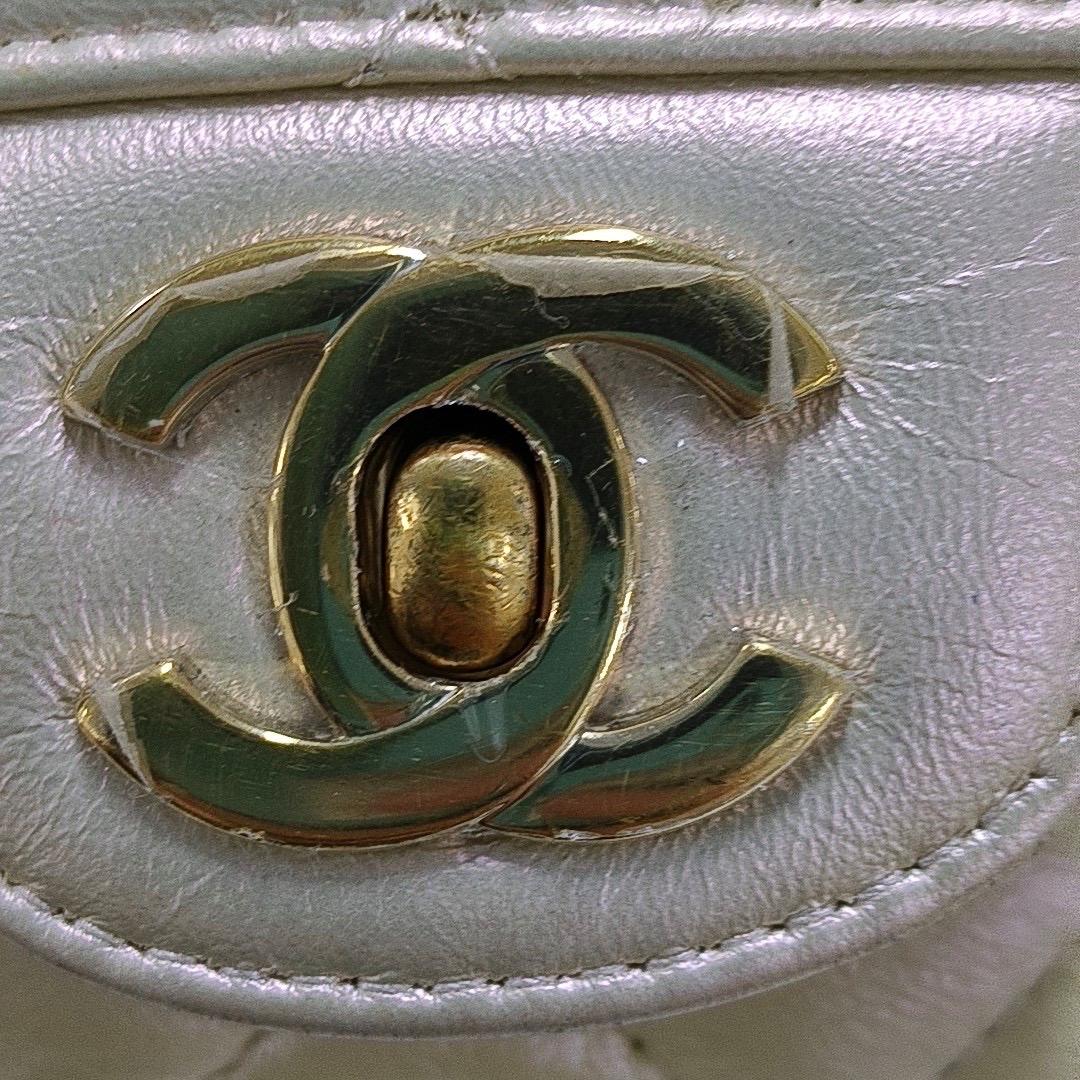 Chanel Classic Flap Rectangular Mini Pearlescent Gold Champagne Lambskin Leather For Sale 4