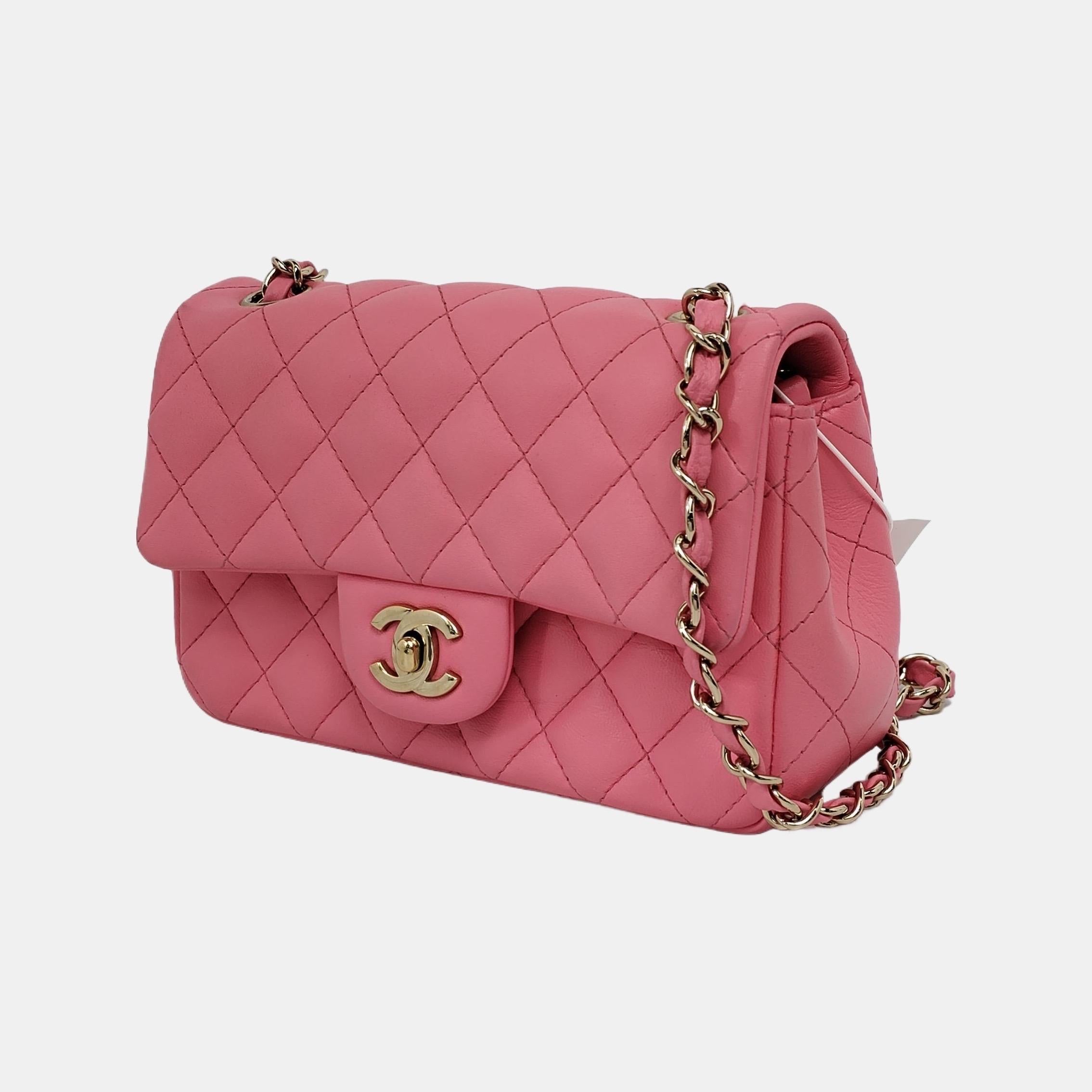 Women's Chanel Classic Flap Rectangular Mini Pink Lambskin Gold Hardware For Sale