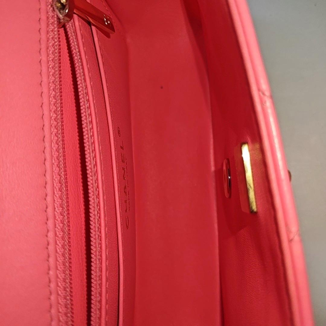 Chanel Classic Flap Rectangular Mini Pink Lambskin Gold Hardware For Sale 5
