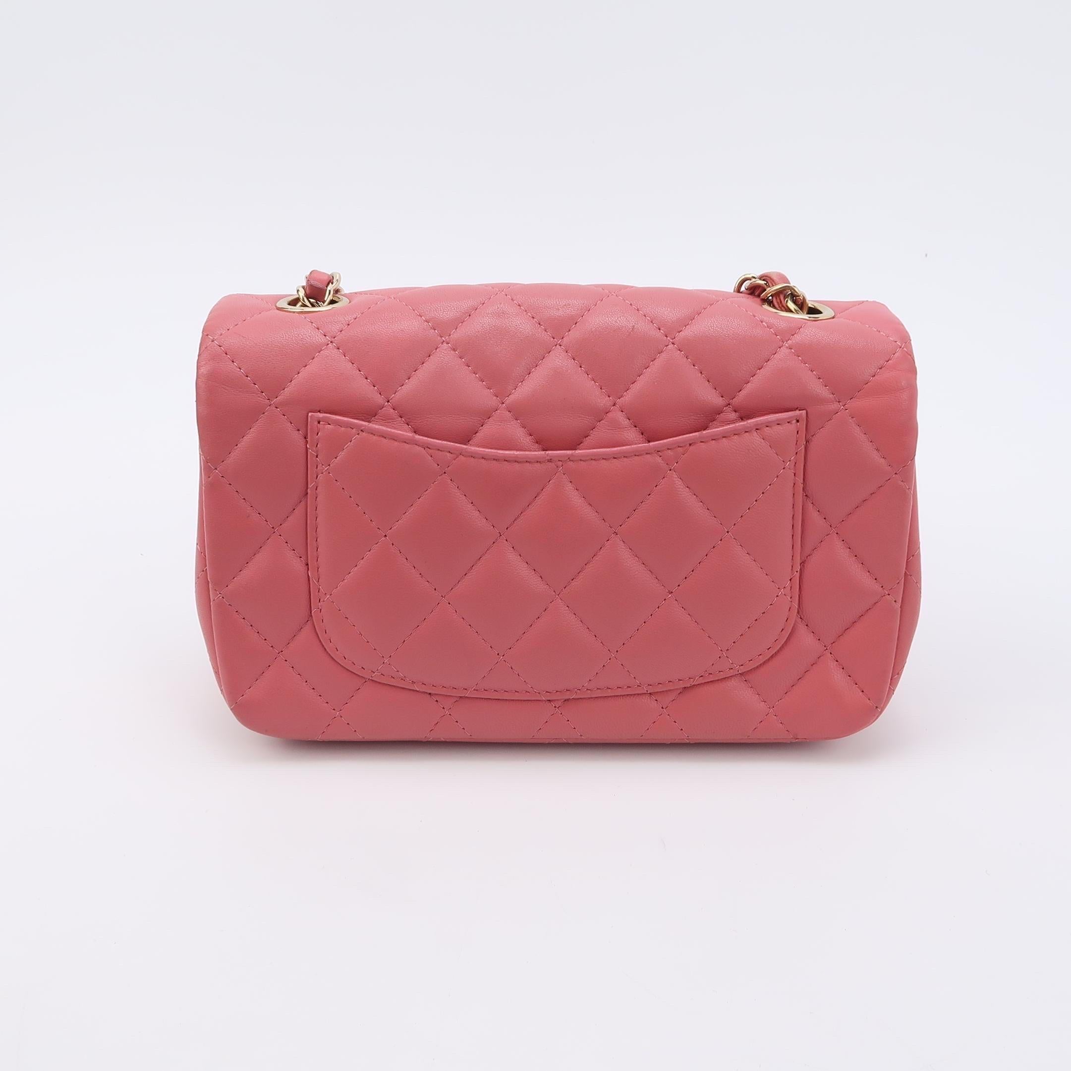 Chanel Classic Flap Rectangular Mini Pink Lambskin Leather Gold Hardware Charms In Good Condition In AUBERVILLIERS, FR