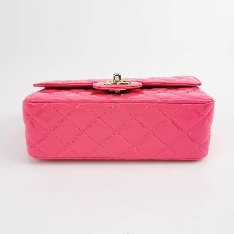Chanel Classic Flap Rectangular Mini Pink Patent Leather Gold-tone Hardware 2019 In Excellent Condition In AUBERVILLIERS, FR