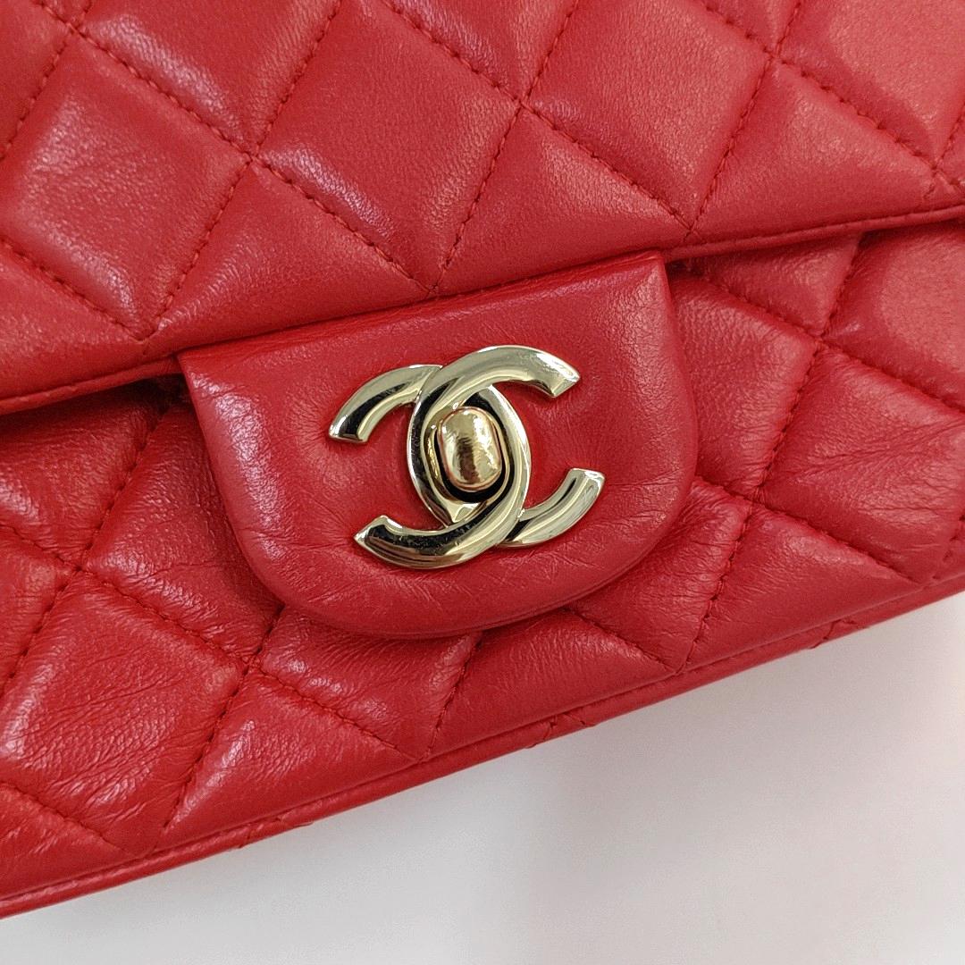 Chanel Classic Flap Rectangular Mini Red Lambskin Leather Gold-tone Hardware For Sale 3