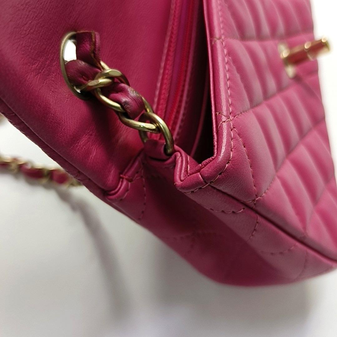 Chanel Classic Flap Rectangular Mini Rose Pink Lambskin Gold Hardware 2012-13 en vente 10