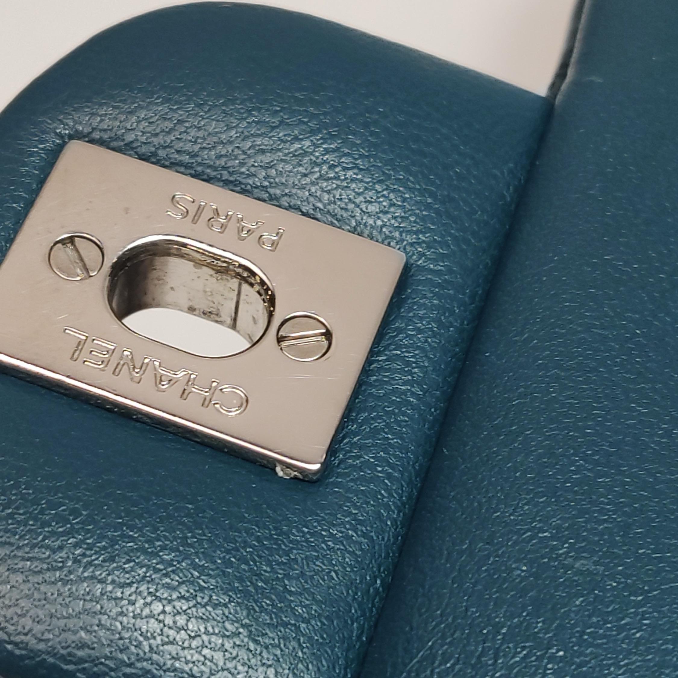 Chanel Classic Flap Rectangular Mini Teal Green Lambskin 2020 in vendita 8