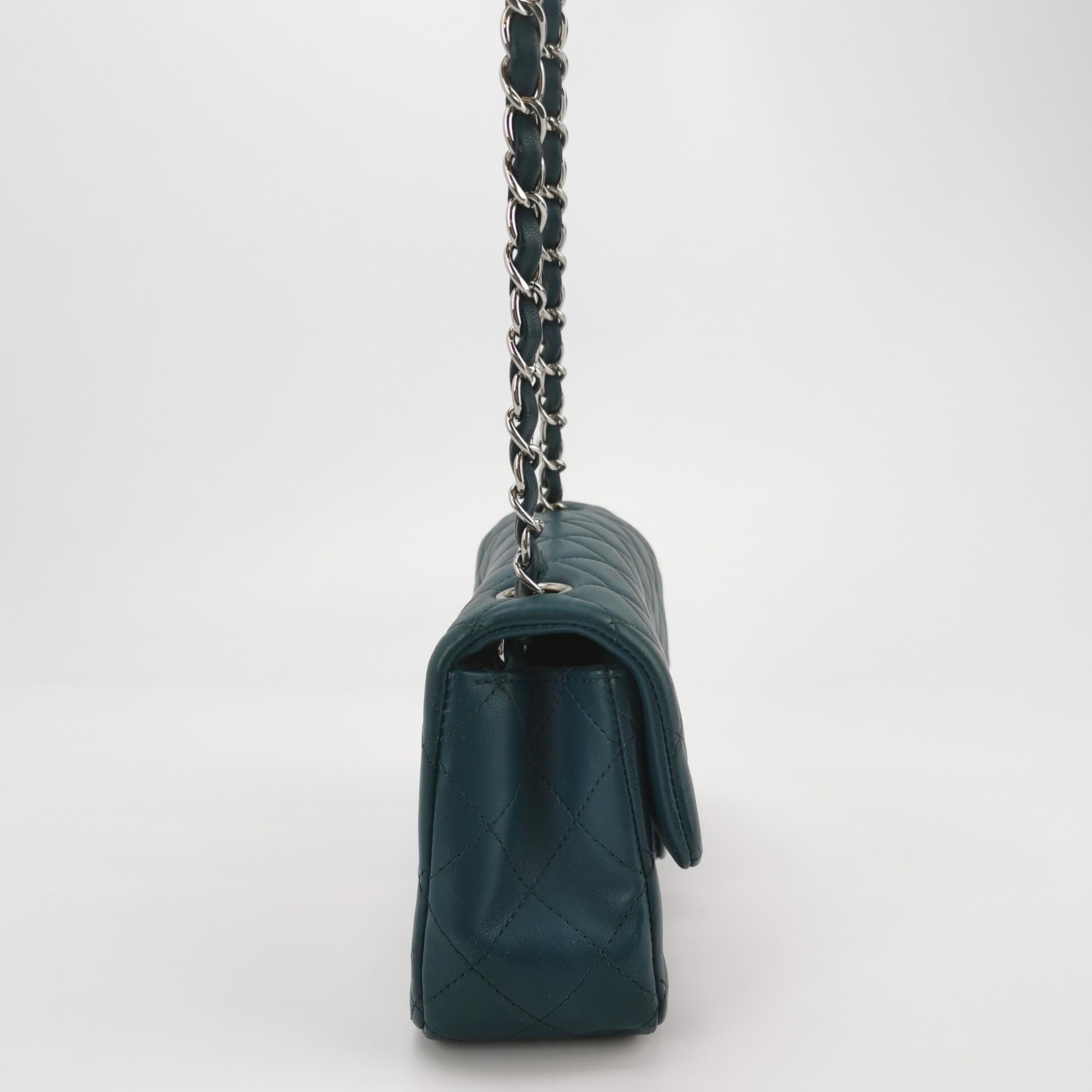 Blu Chanel Classic Flap Rectangular Mini Teal Green Lambskin 2020 in vendita