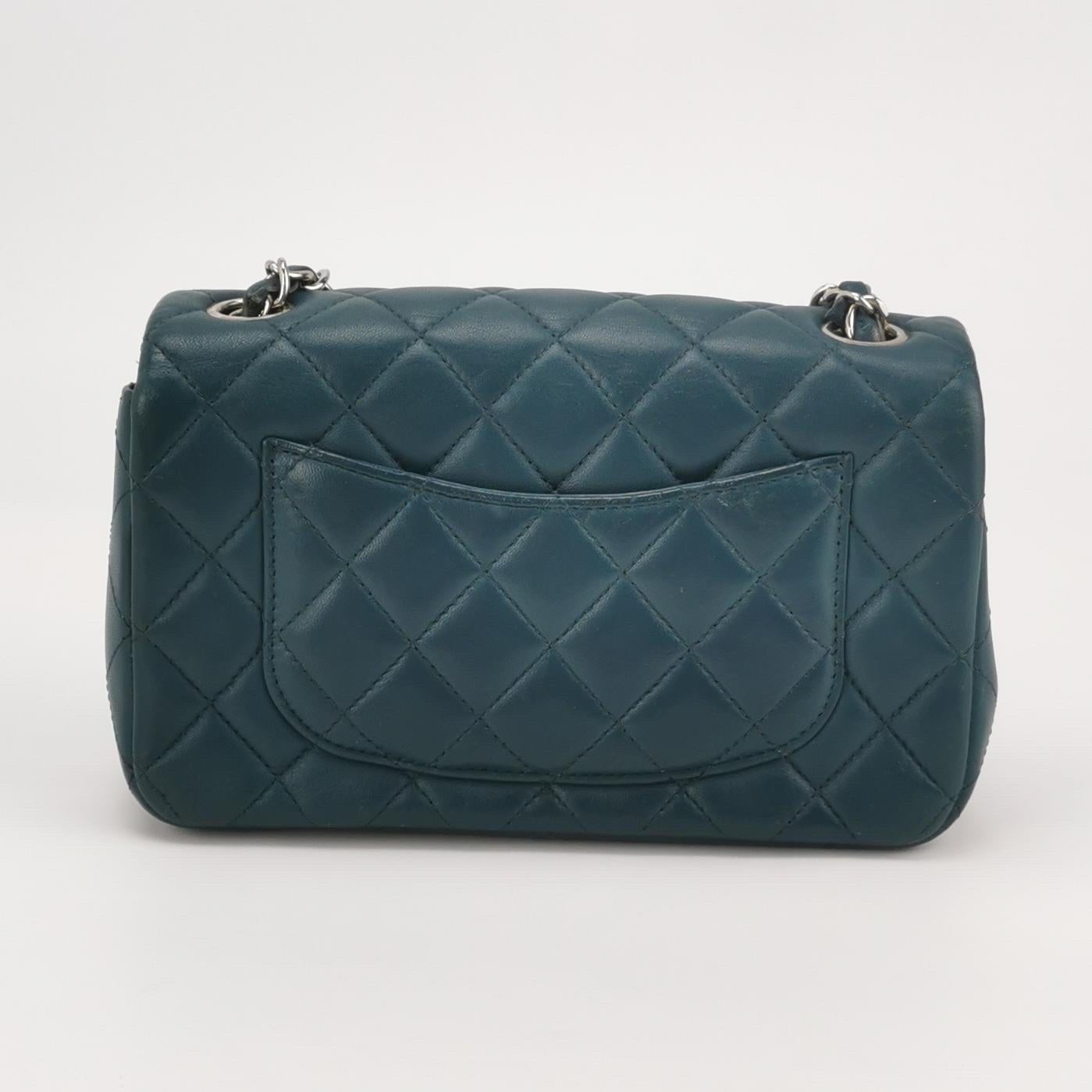 Chanel Classic Flap Rectangular Mini Teal Green Lambskin 2020 in vendita 3