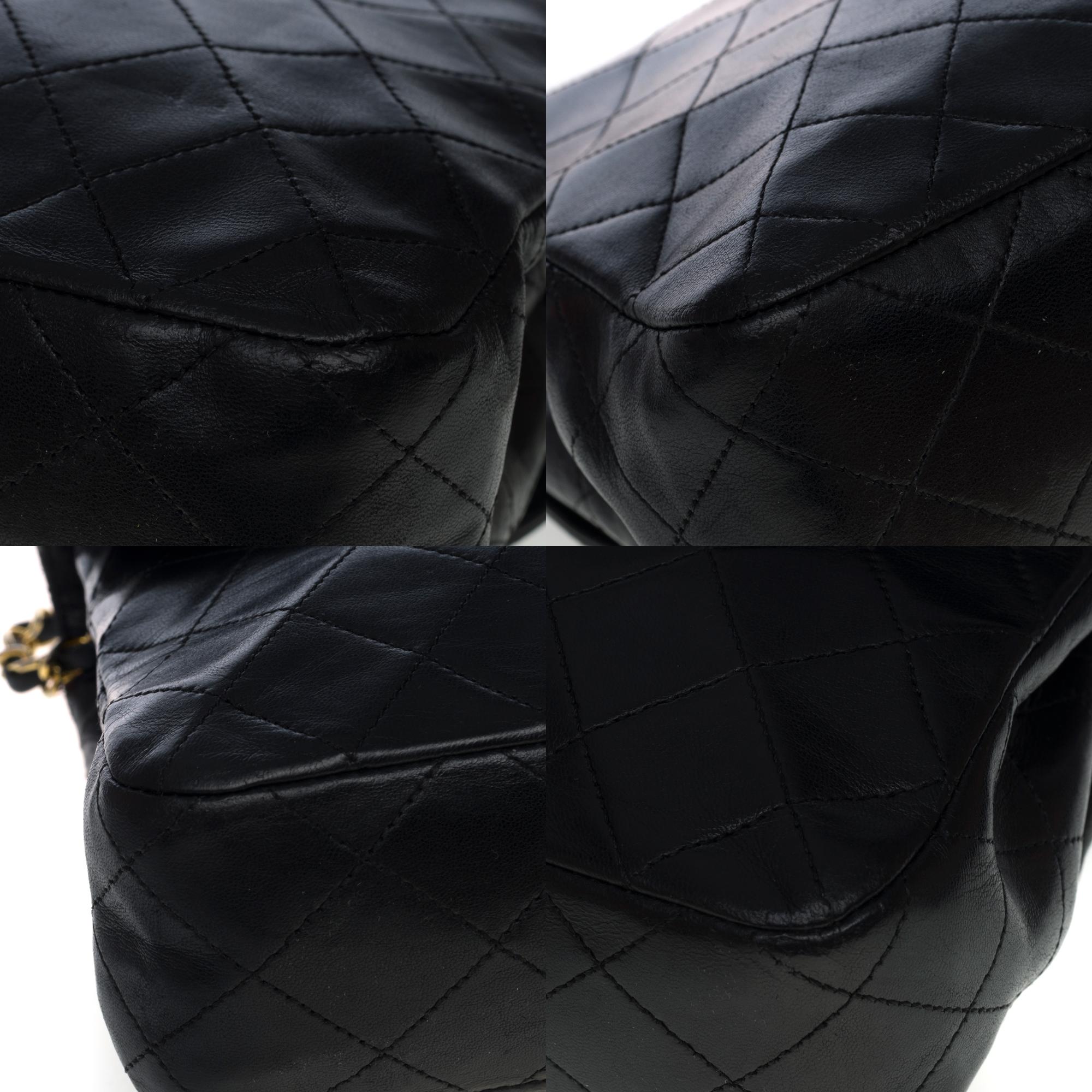 Chanel Classic Flap shoulder bag in black quilted lambskin, GHW 5