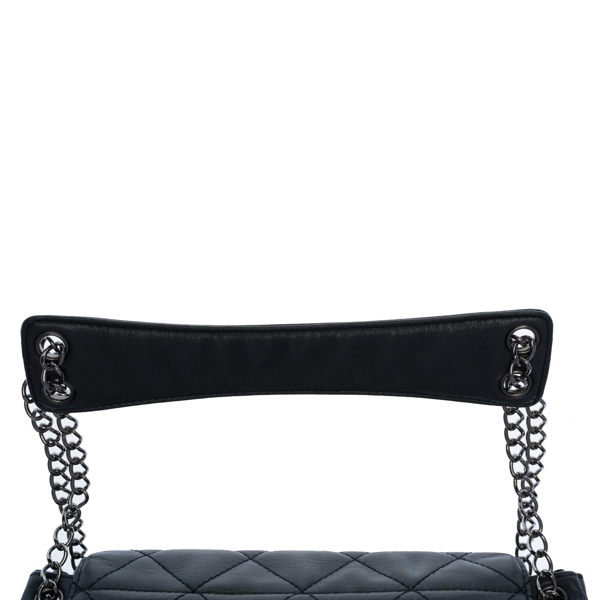 Chanel Classic Flap shoulder bag in grey quilted leather, SHW 1