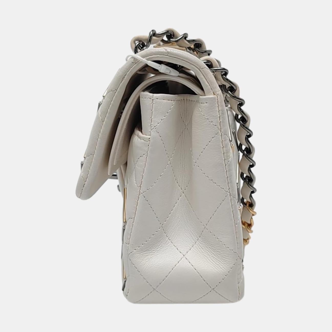 Grigio Chanel Classic Flap Small Bag Pelle d'agnello bianca Oro Argento Hardware Wild Stitch by Stitch in vendita