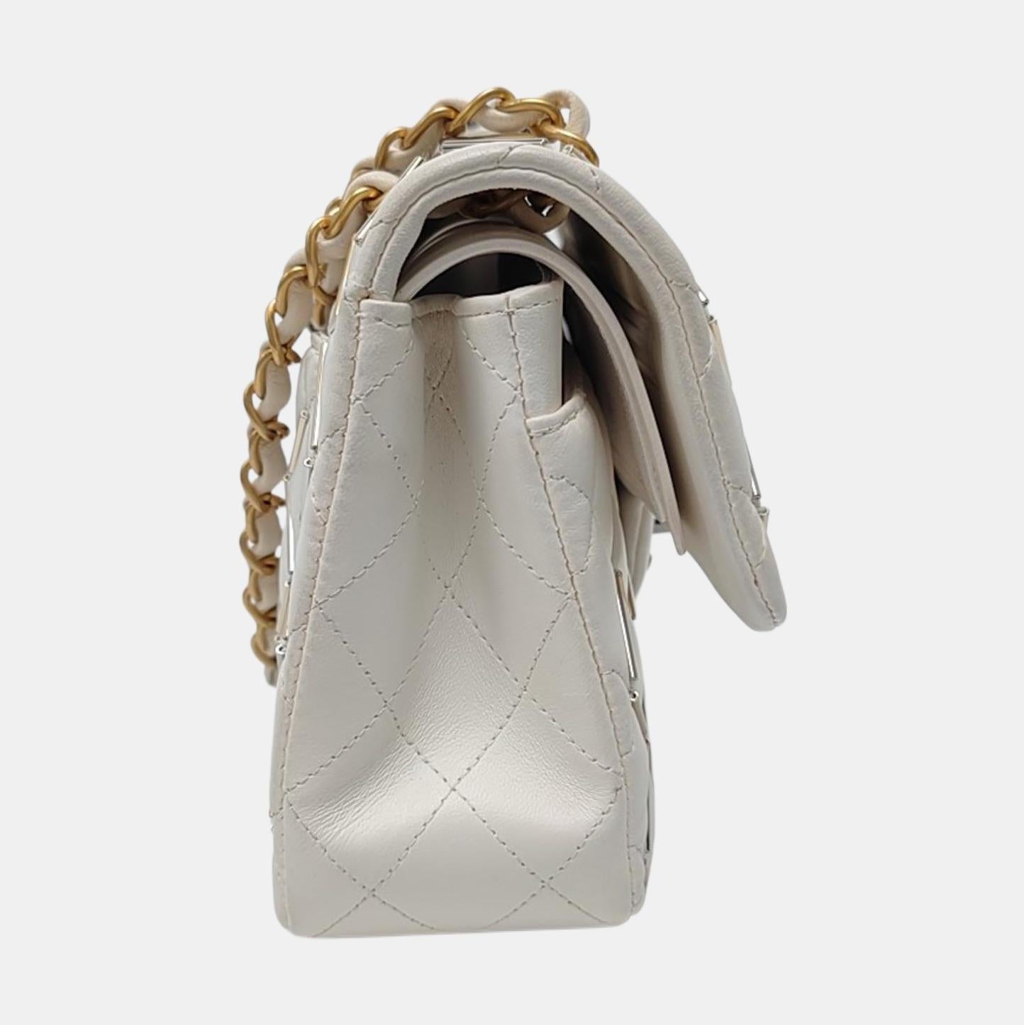 Chanel Classic Flap Small Bag Pelle d'agnello bianca Oro Argento Hardware Wild Stitch by Stitch In condizioni ottime in vendita a AUBERVILLIERS, FR