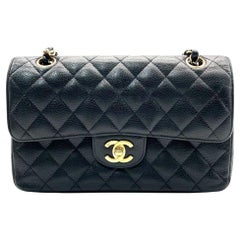 Chanel Classic Flap Small Schwarzes Kaviar-Leder mit 24k Gold Hardware, 2004-2005