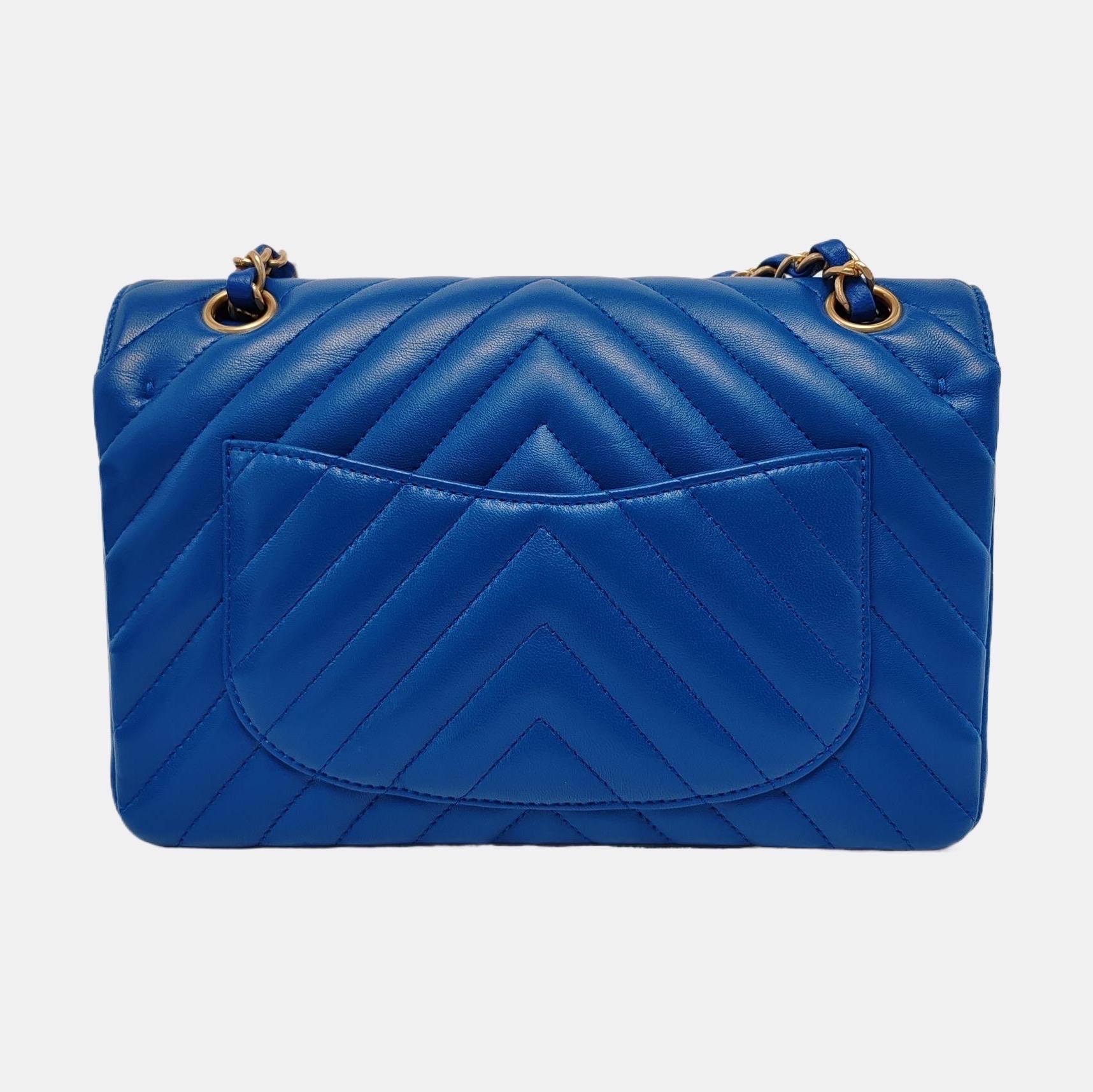 Chanel Classic Flap Small Chevron Stitching Royal Blue Lambskin Leather Gold Har Púrpura en venta