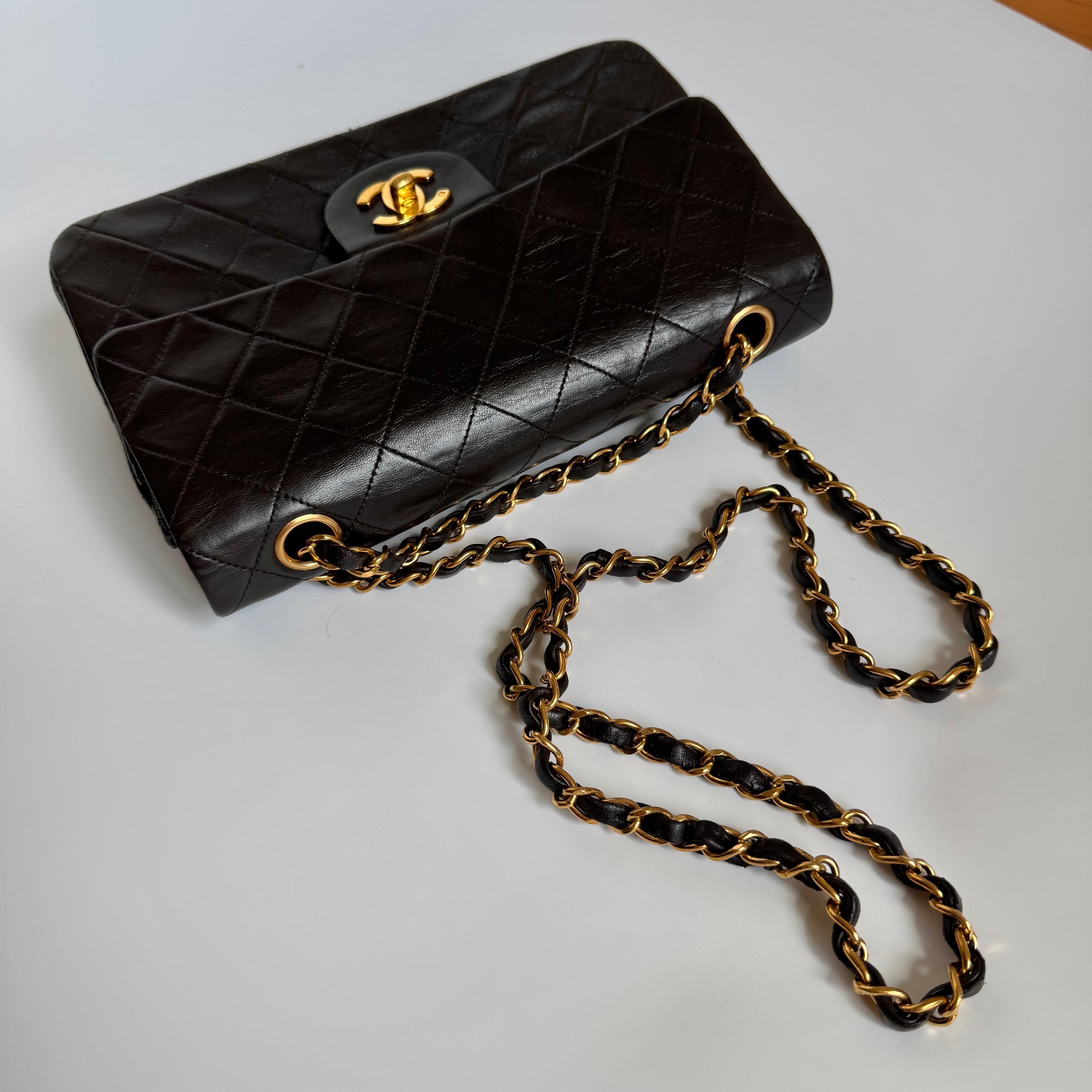 Women's Chanel Classic Flap Small Dark Chocolate Brown Lambskin Leather with 24k GHW For Sale