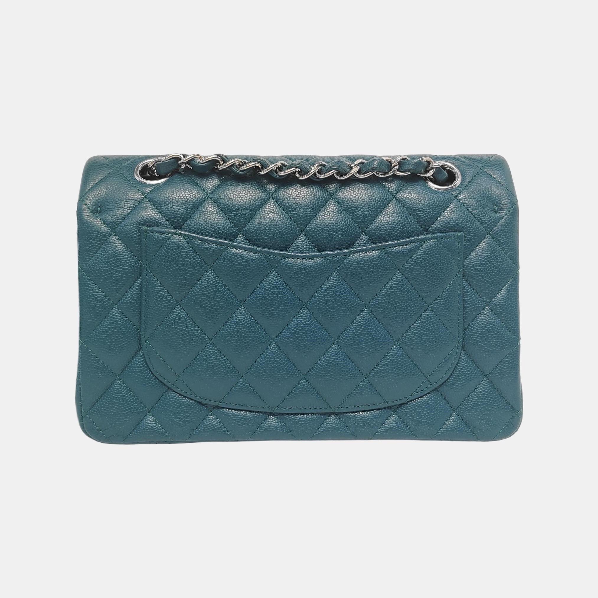 Chanel Classic Flap Small in pelle di caviale verde acqua con finiture in argento, 2019 In condizioni ottime in vendita a AUBERVILLIERS, FR