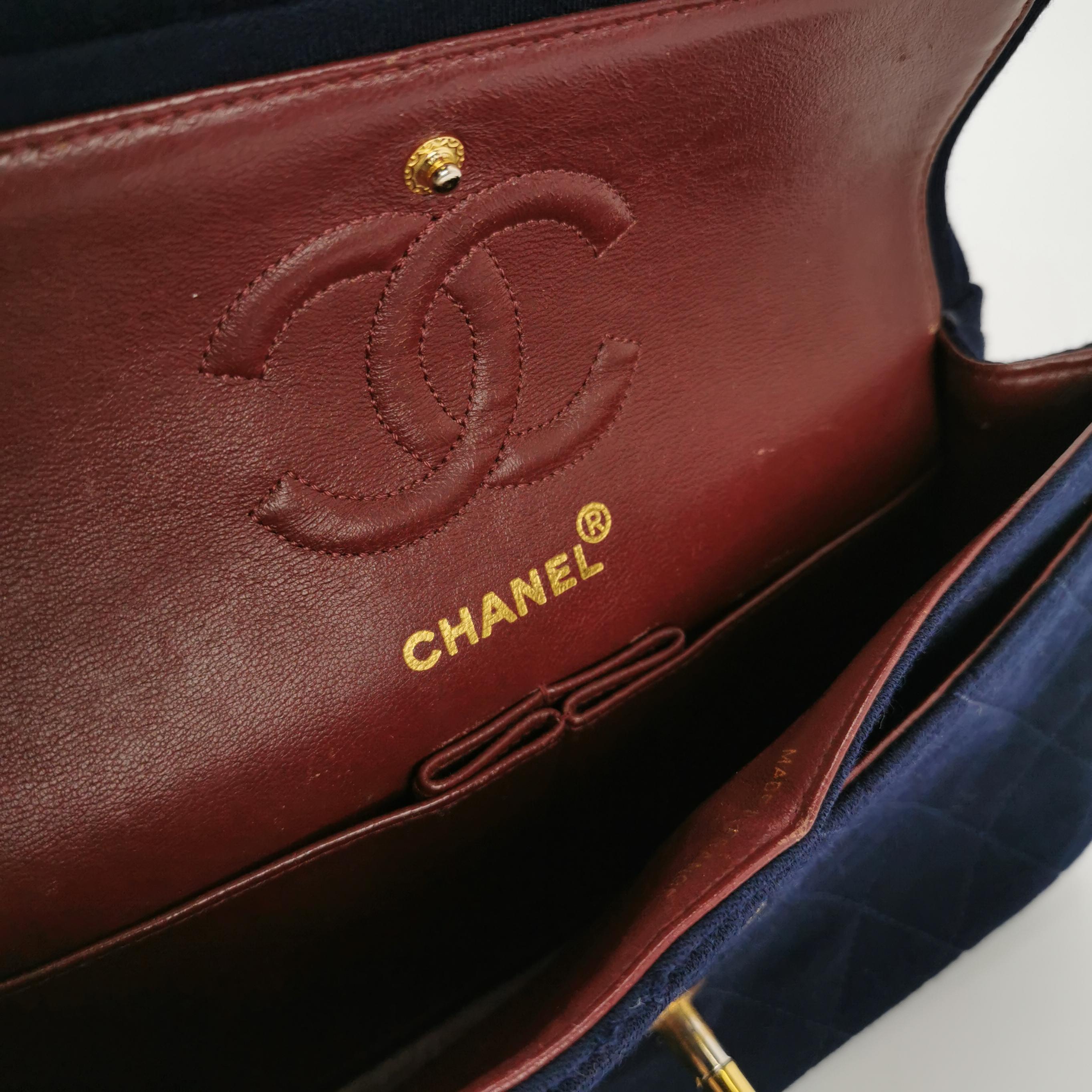 Chanel Classic Flap Small Vintage Navy Fabric 24k Gold Hardware Chain Strap For Sale 5