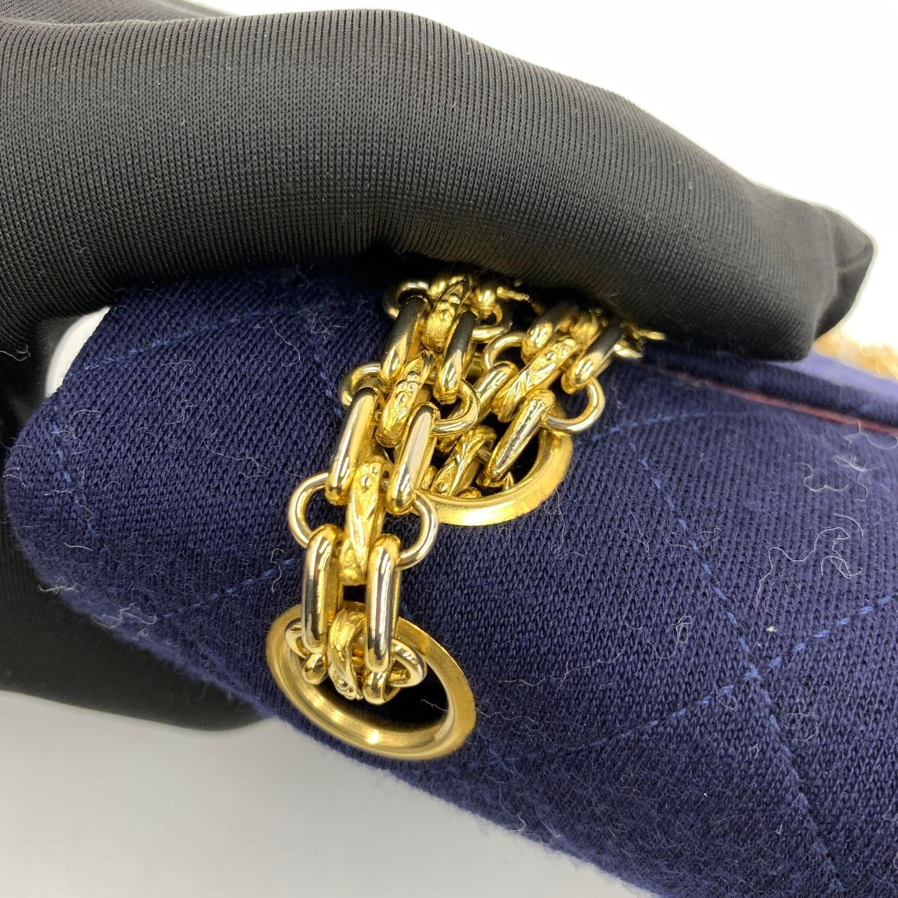 Chanel Classic Flap Small Vintage Navy Fabric 24k Gold Hardware Chain Strap im Angebot 8