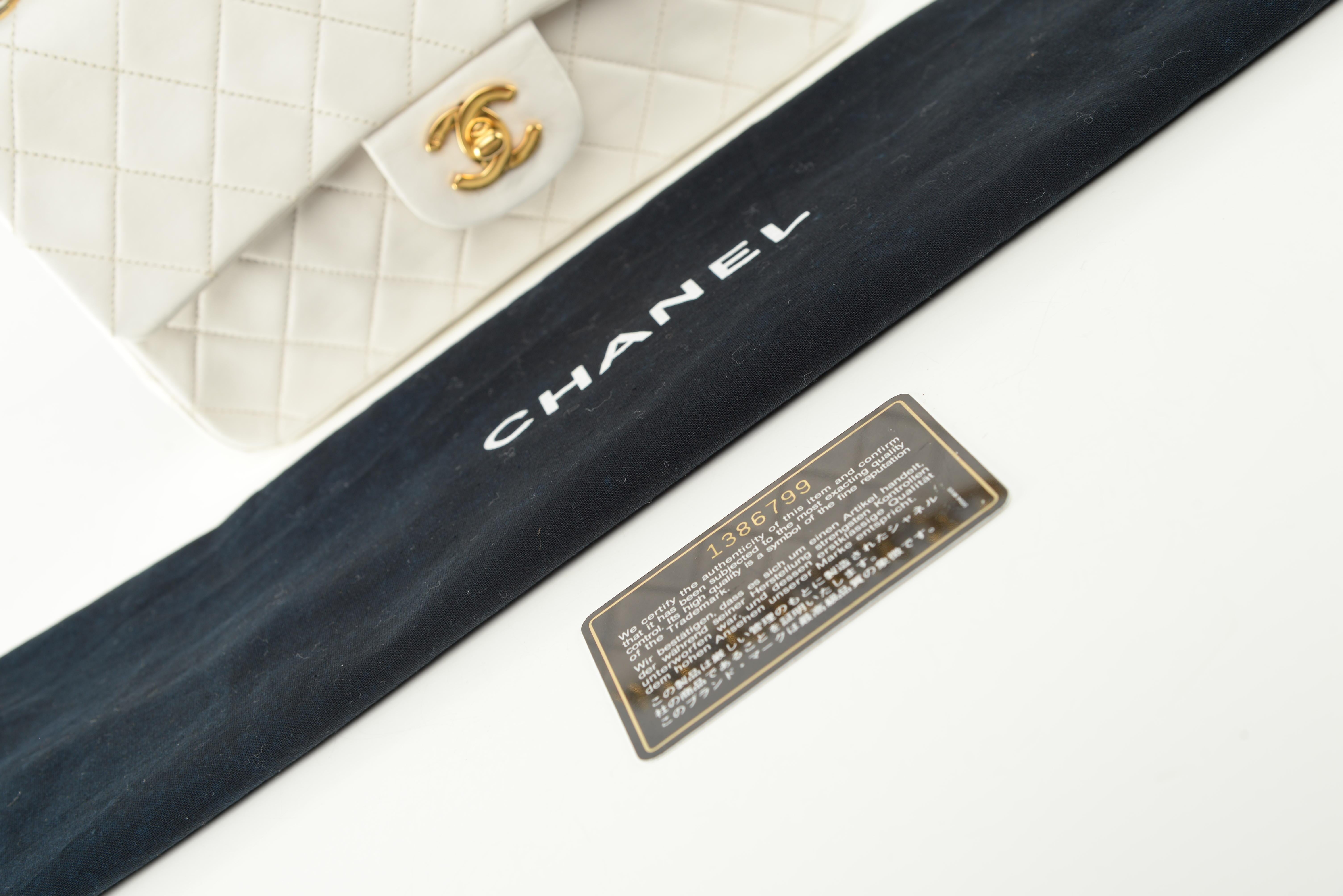 Chanel Classic Flap Small White Lambskin Gold Vintage 4