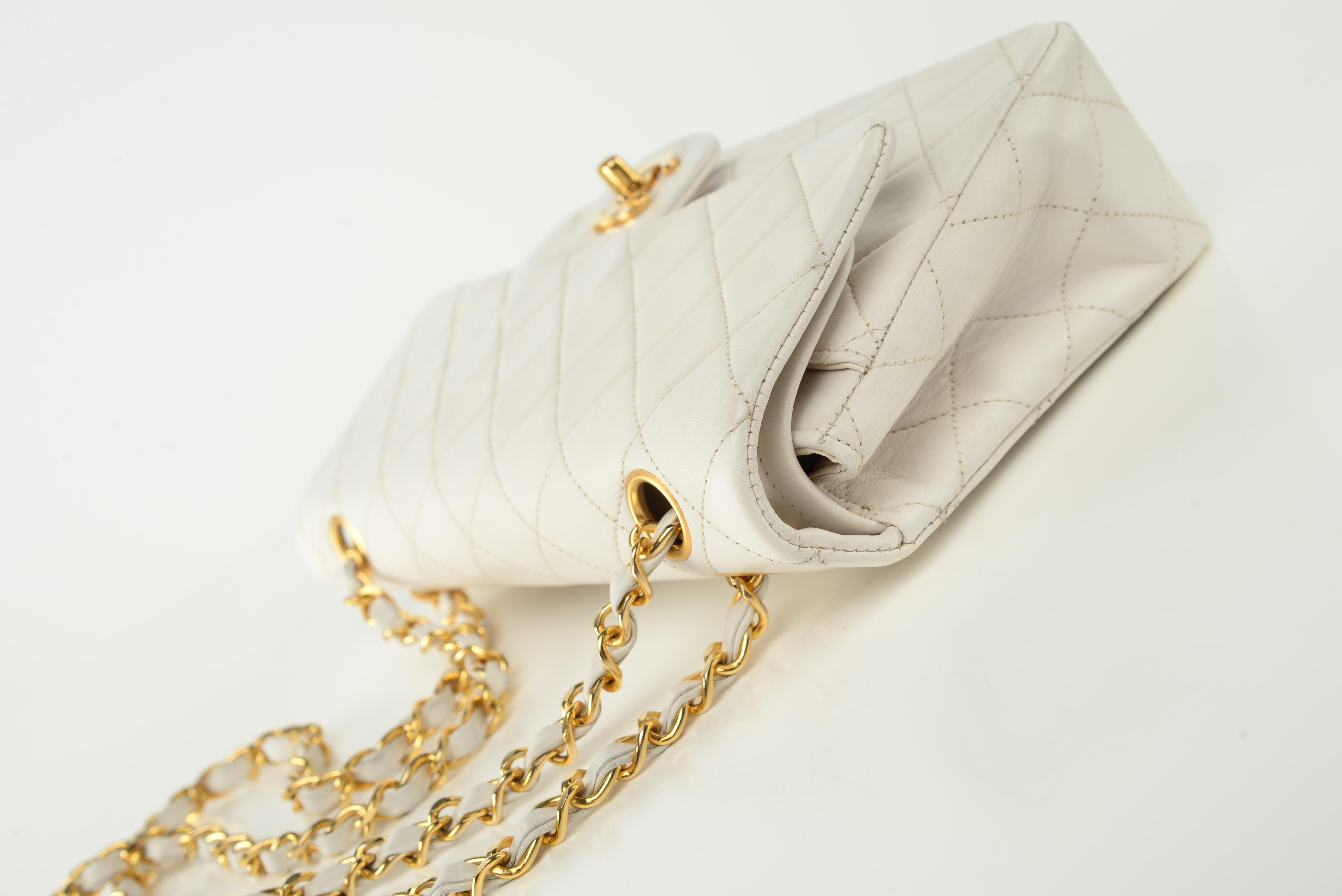 Chanel Classic Flap Small White Lambskin Gold Vintage 5