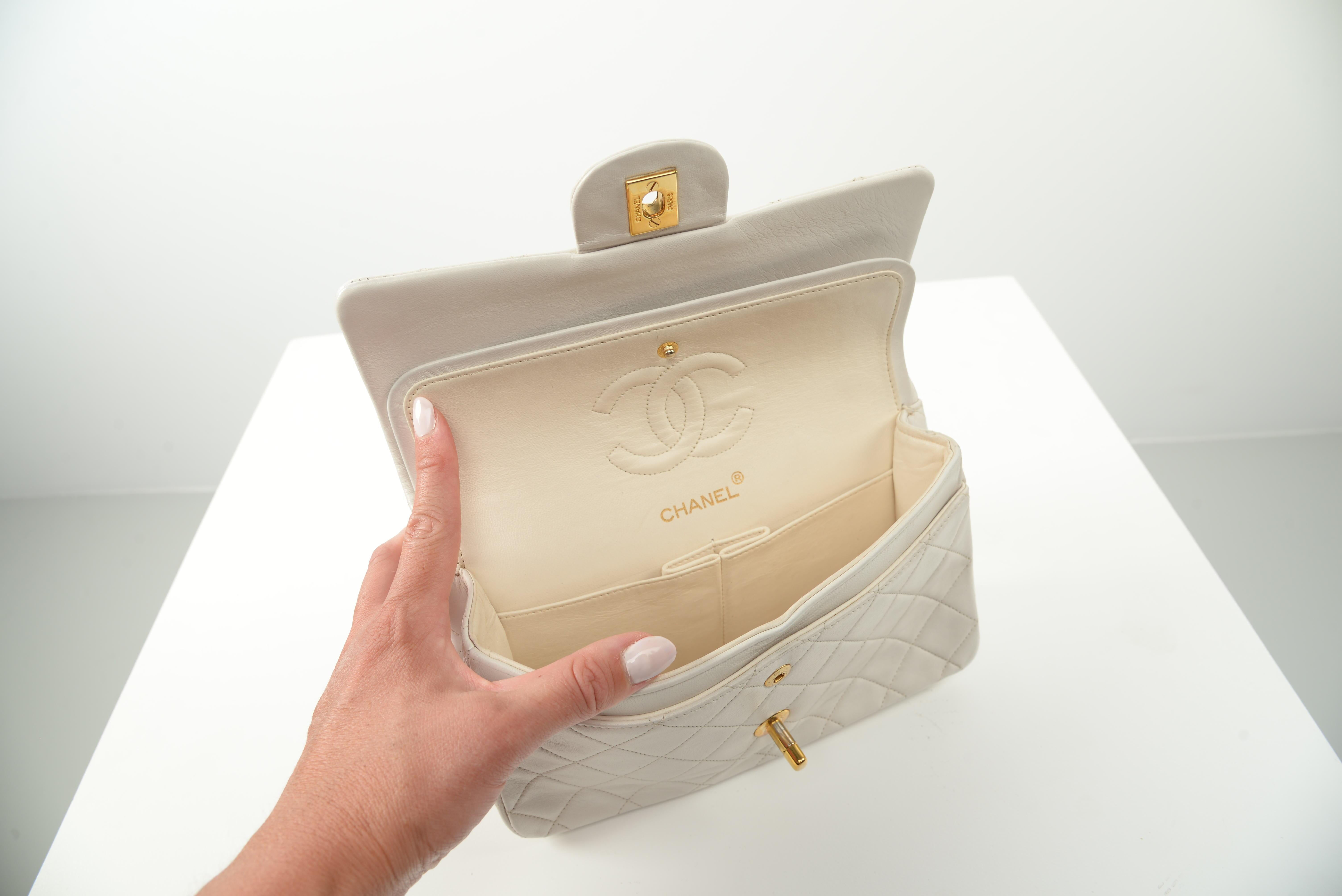 Chanel Classic Flap Small White Lambskin Gold Vintage 7