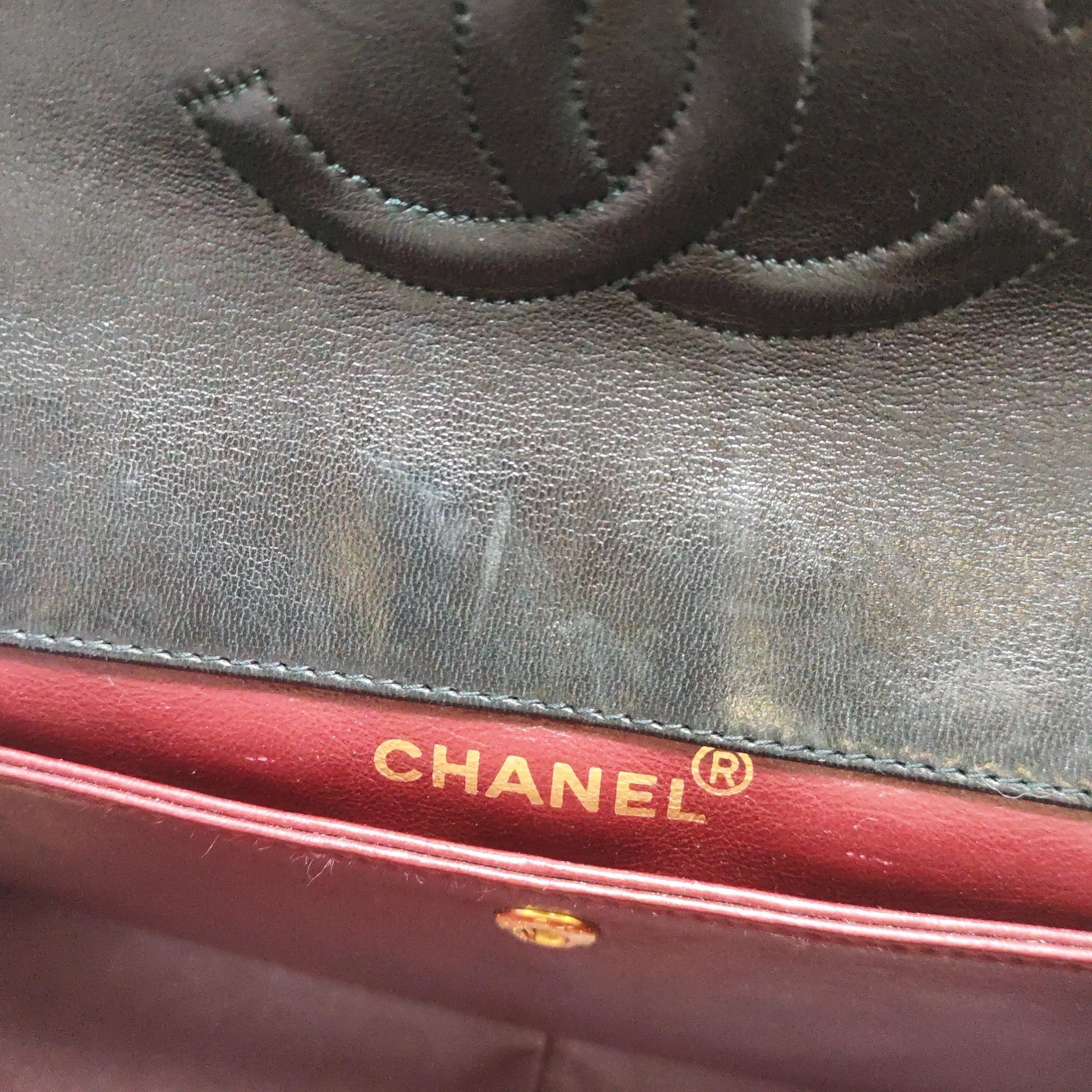 Chanel Classic Flap Vintage 1989 Schwarzes Lammleder mit 24k Gold Hardware Damen im Angebot