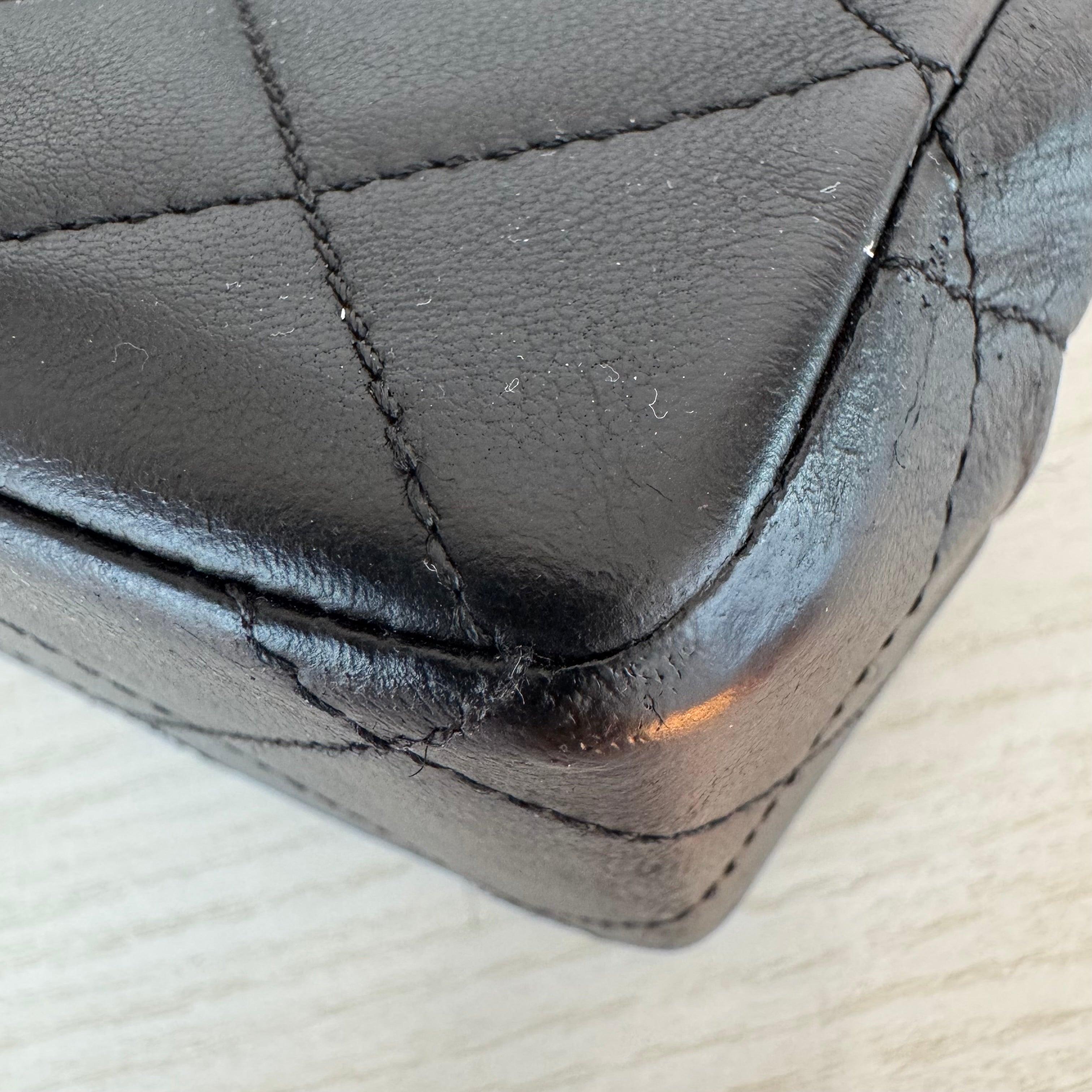 Chanel Classic Flap Vintage Black Lambskin Leather with Bi-color Hardware For Sale 7