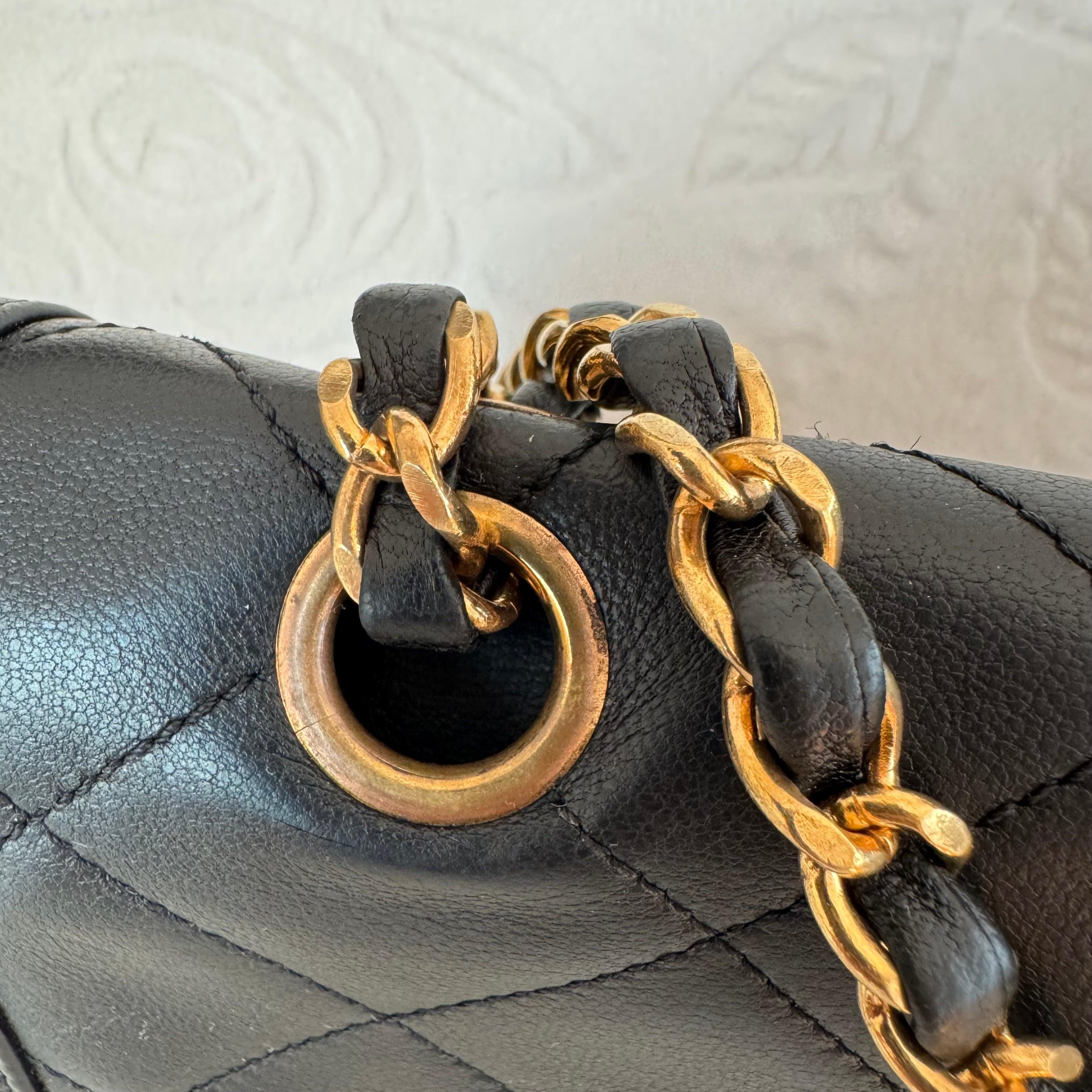 Chanel Classic Flap Vintage Black Lambskin Leather with Bi-color Hardware For Sale 5