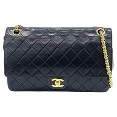 Chanel Classic Flap Vintage Black Lambskin Leather with Gold Hardware Chain
