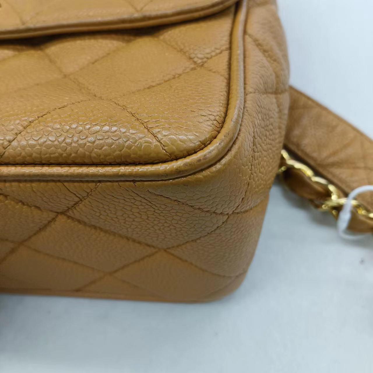 Chanel Classic Flap Vintage Camel Caviar Leather 24k Gold Plated Big CC Logo For Sale 7