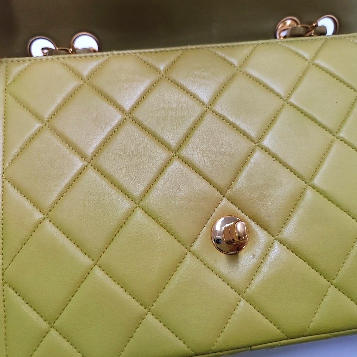 Chanel Classic Flap Vintage Light Yellow Green Lambskin Leather with 24k GHW For Sale 6