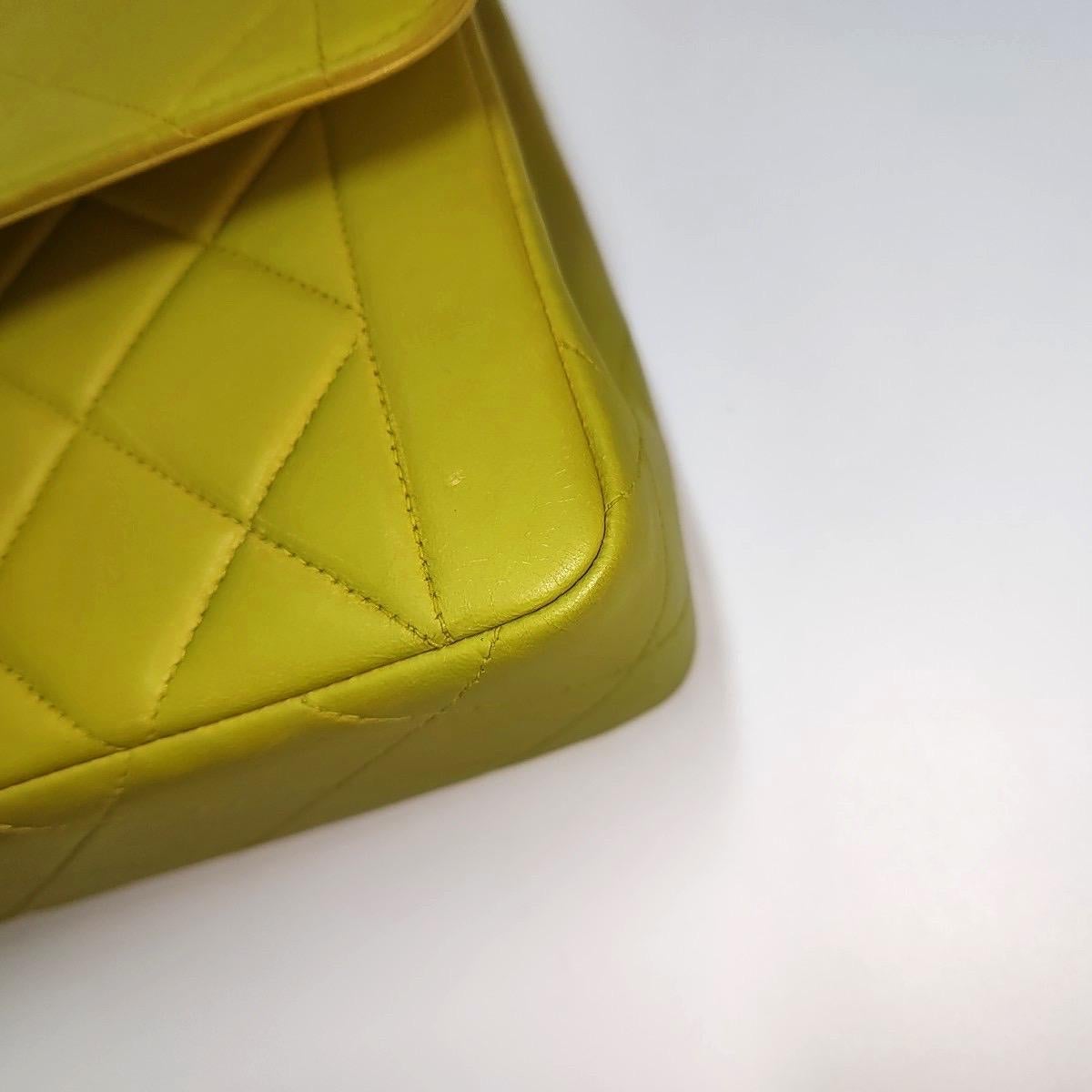 Chanel Classic Flap Vintage Light Yellow Green Lambskin Leather with 24k GHW For Sale 10